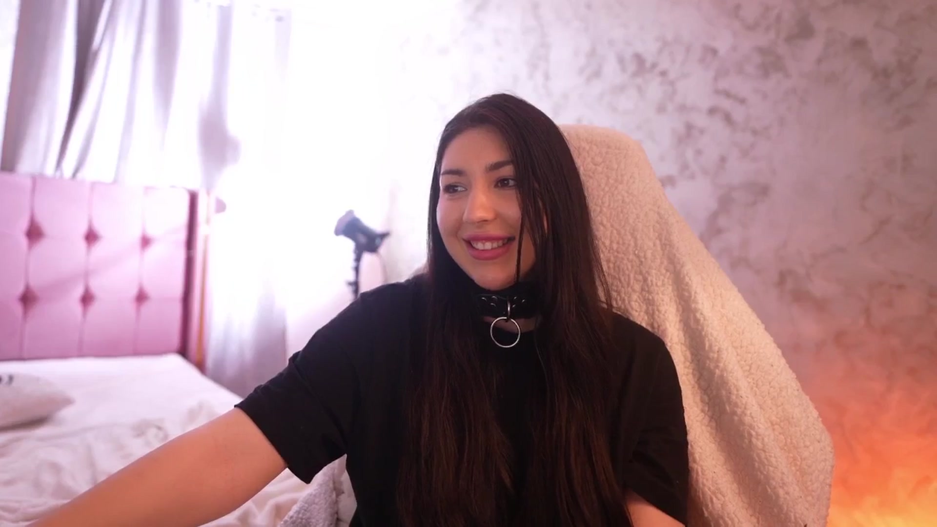 Gallery image thumbnail from JESSICAA's myfreecams stream on, 04/01/2026, 15:31 image 10 of 20