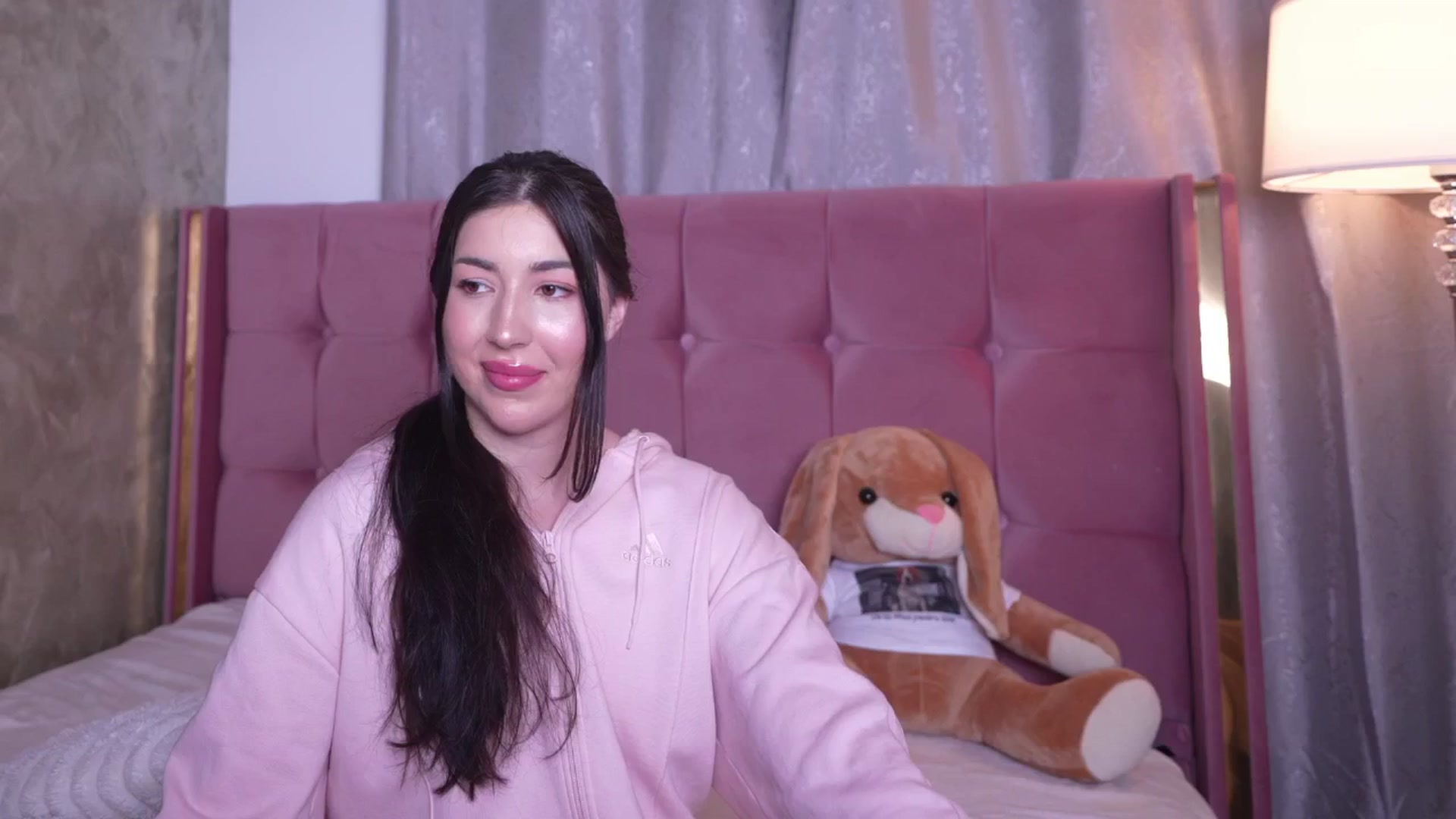 Gallery image thumbnail from JESSICAA's myfreecams stream on, 04/03/2026, 18:24 image 16 of 20