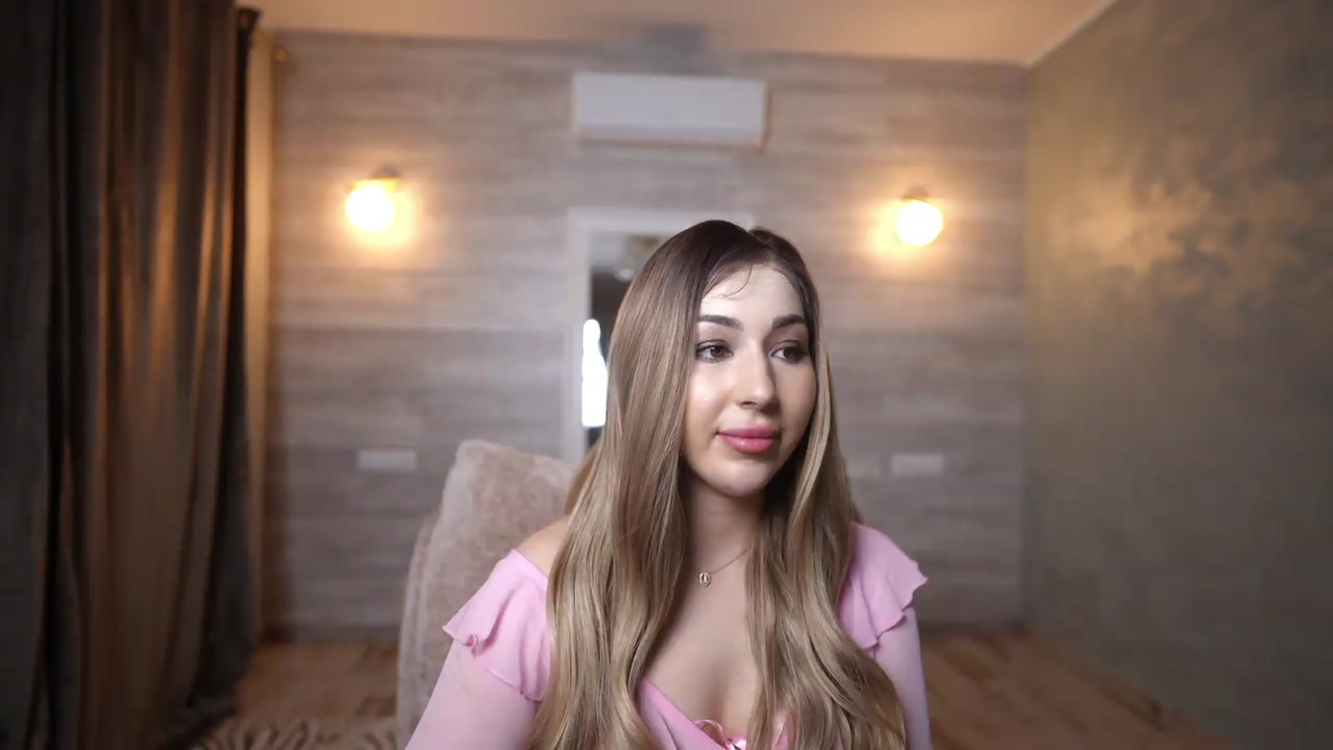 Gallery image thumbnail from JESSICAA's myfreecams stream on, 05/06/2026, 14:10 image 10 of 20