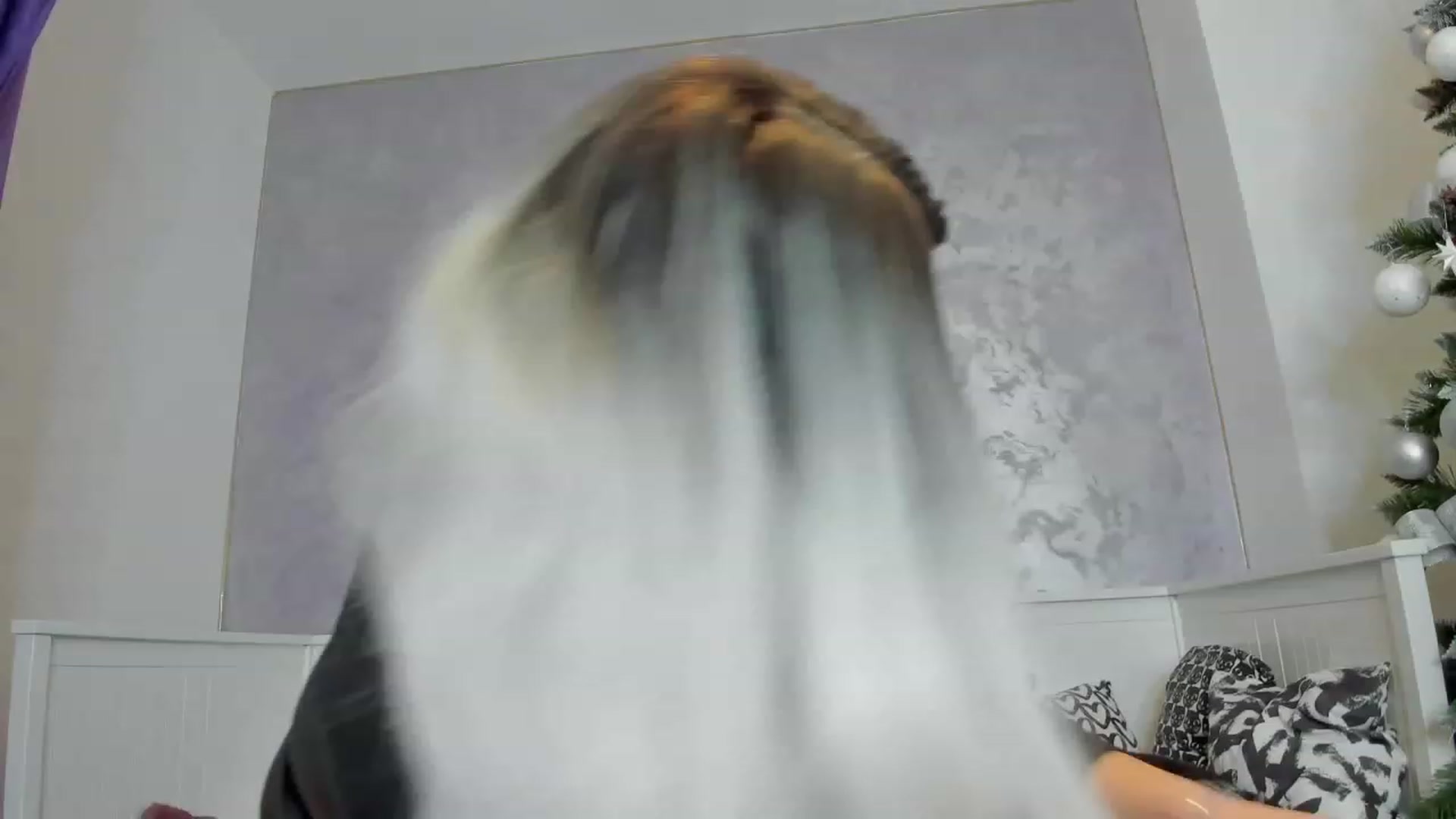 Gallery image thumbnail from JFantasy's myfreecams stream on, 02/08/2023, 24:02 image 14 of 20