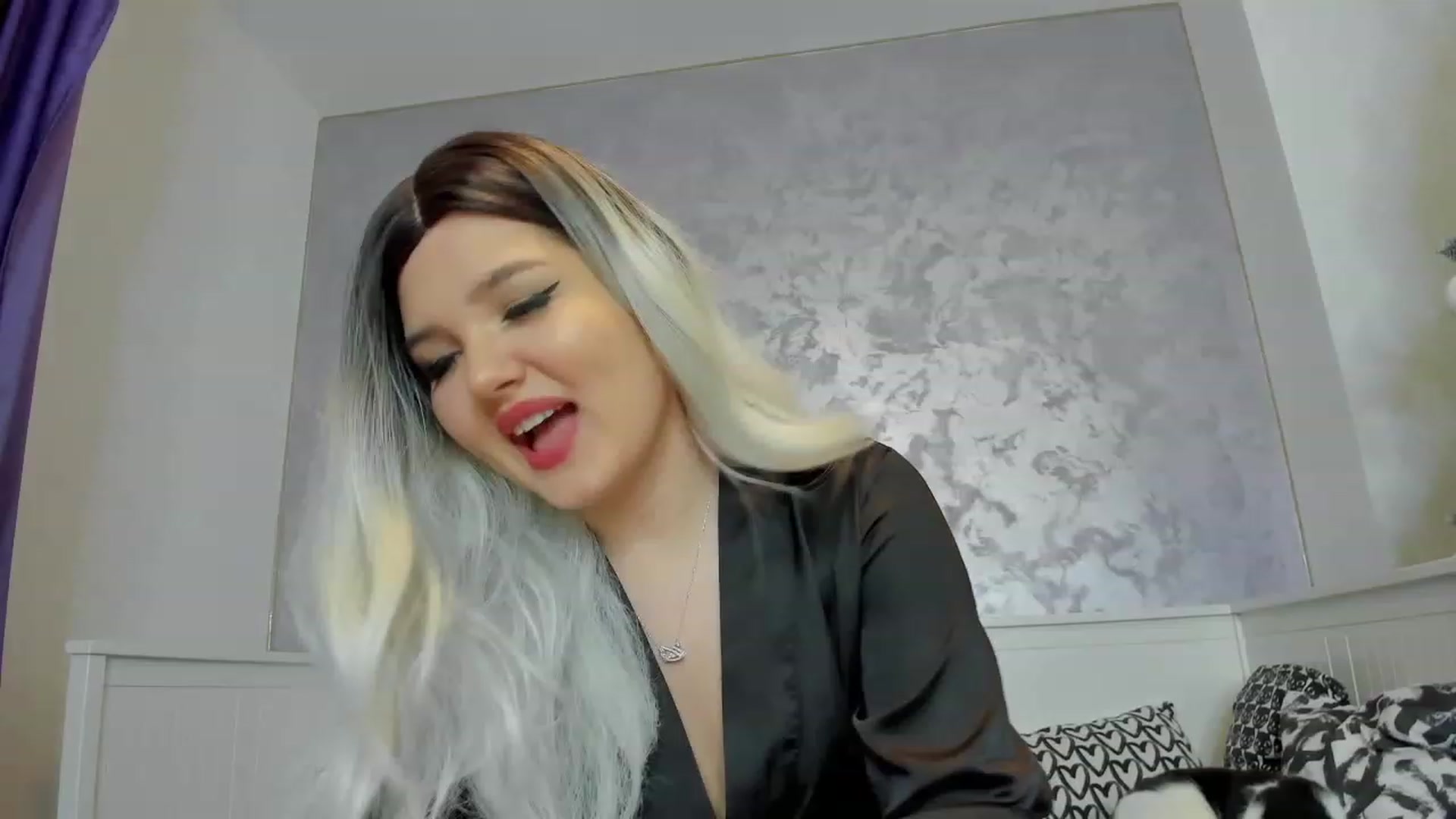 Gallery image thumbnail from JFantasy's myfreecams stream on, 02/08/2023, 24:02 image 6 of 20