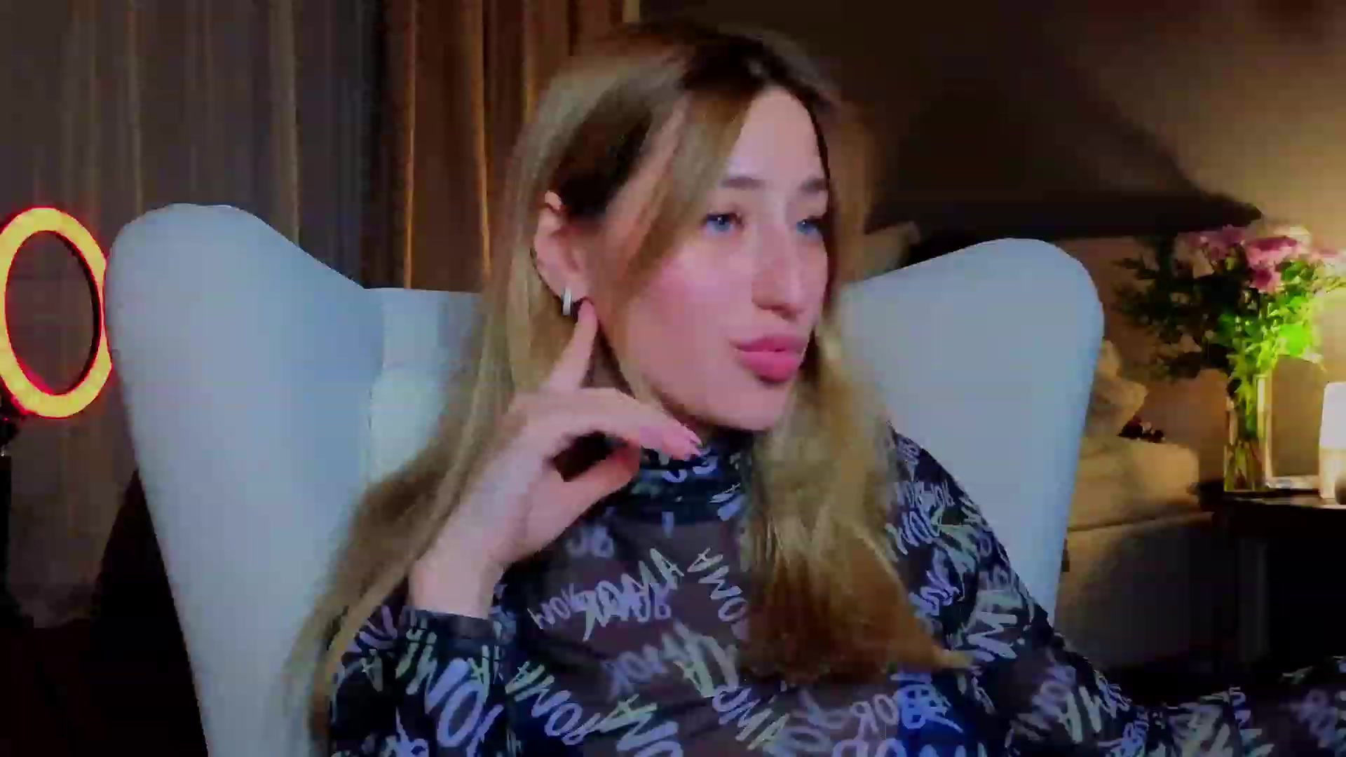 Gallery image thumbnail from JNeir_'s myfreecams stream on, 11/10/2023, 16:47 image 19 of 20