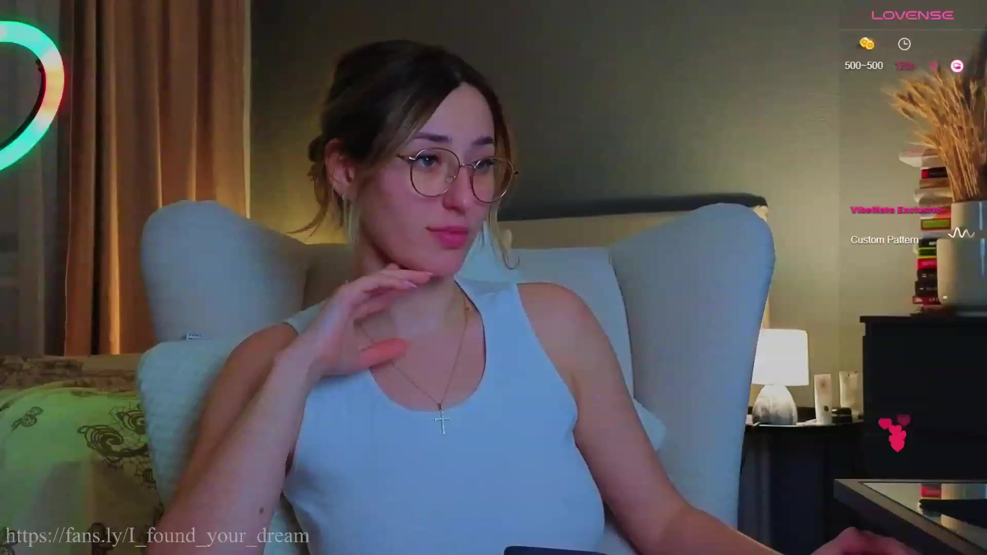 Gallery image thumbnail from JNeir_'s myfreecams stream on, 11/22/2023, 16:28 image 3 of 20