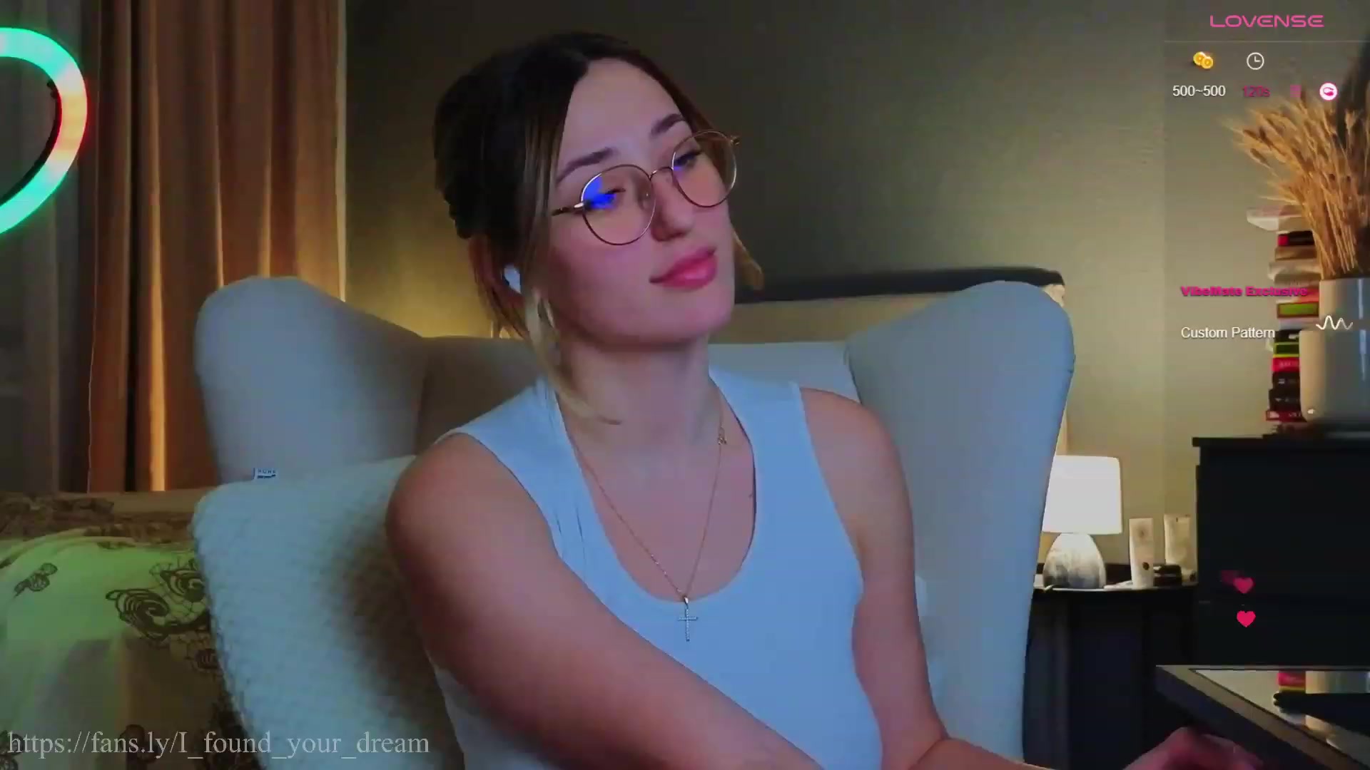 Gallery image thumbnail from JNeir_'s myfreecams stream on, 11/22/2023, 16:28 image 10 of 20