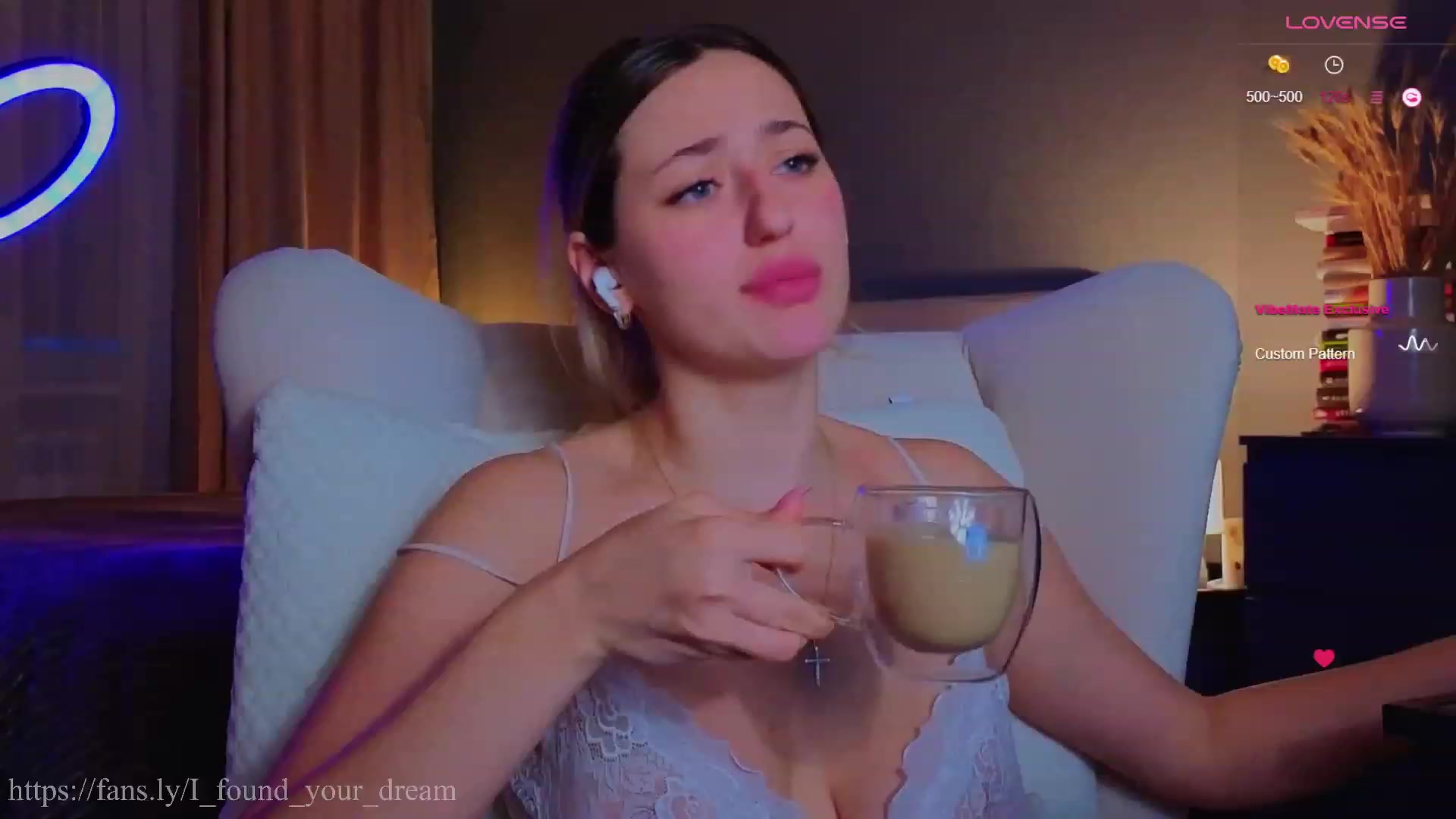 Gallery image thumbnail from JNeir_'s myfreecams stream on, 11/24/2023, 14:48 image 9 of 20