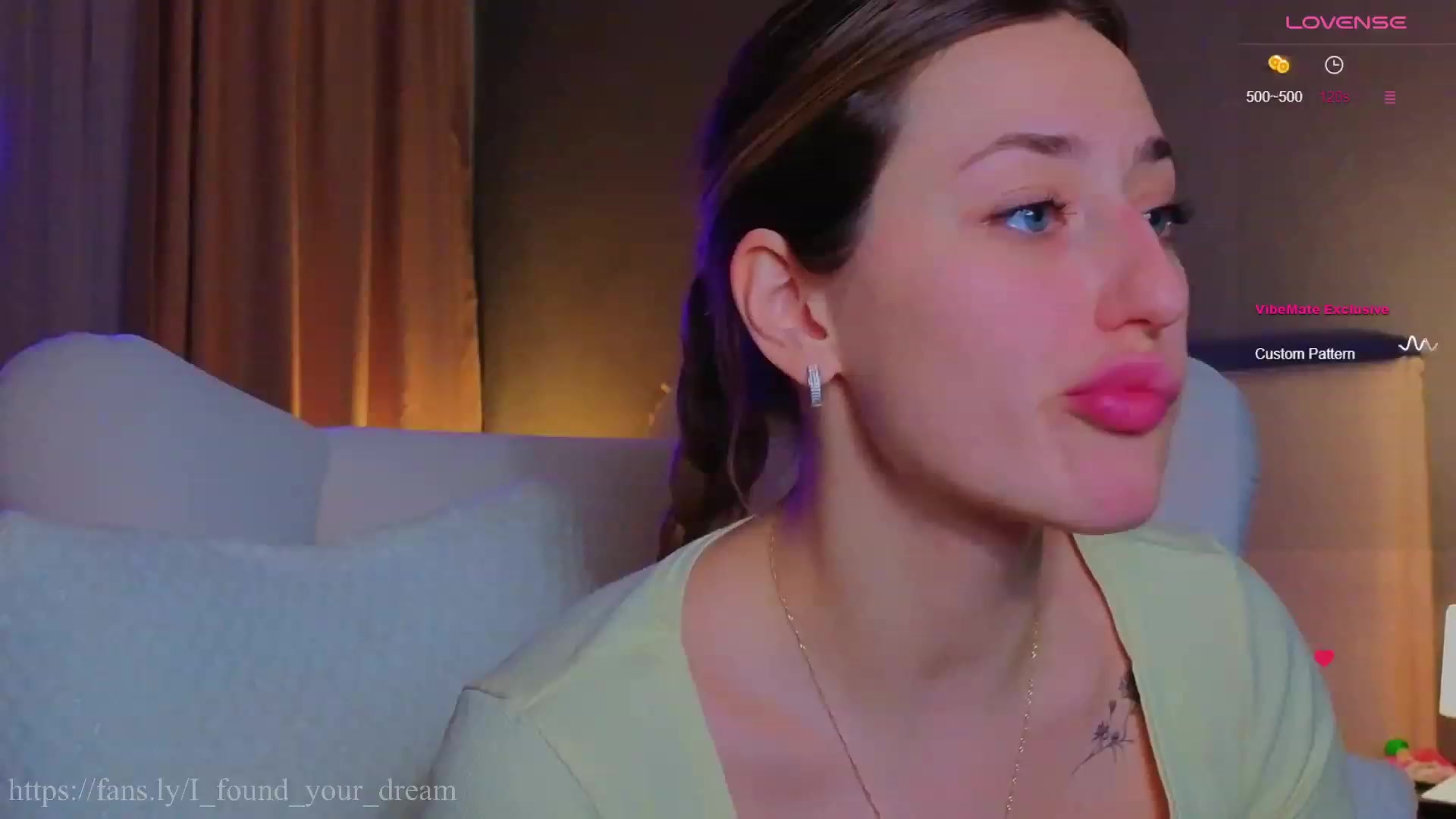Gallery image thumbnail from JNeir_'s myfreecams stream on, 11/24/2023, 17:07 image 10 of 20