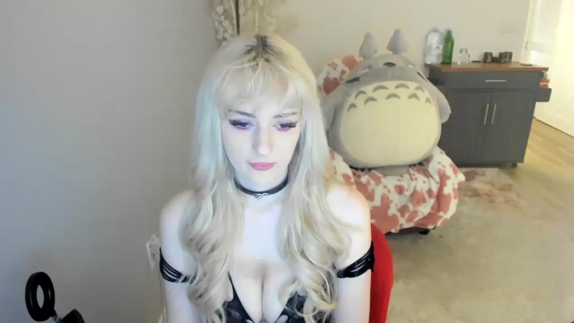 Gallery image thumbnail from JOI_MILKDomme's myfreecams stream on, 06/21/2023, 01:24 image 11 of 20