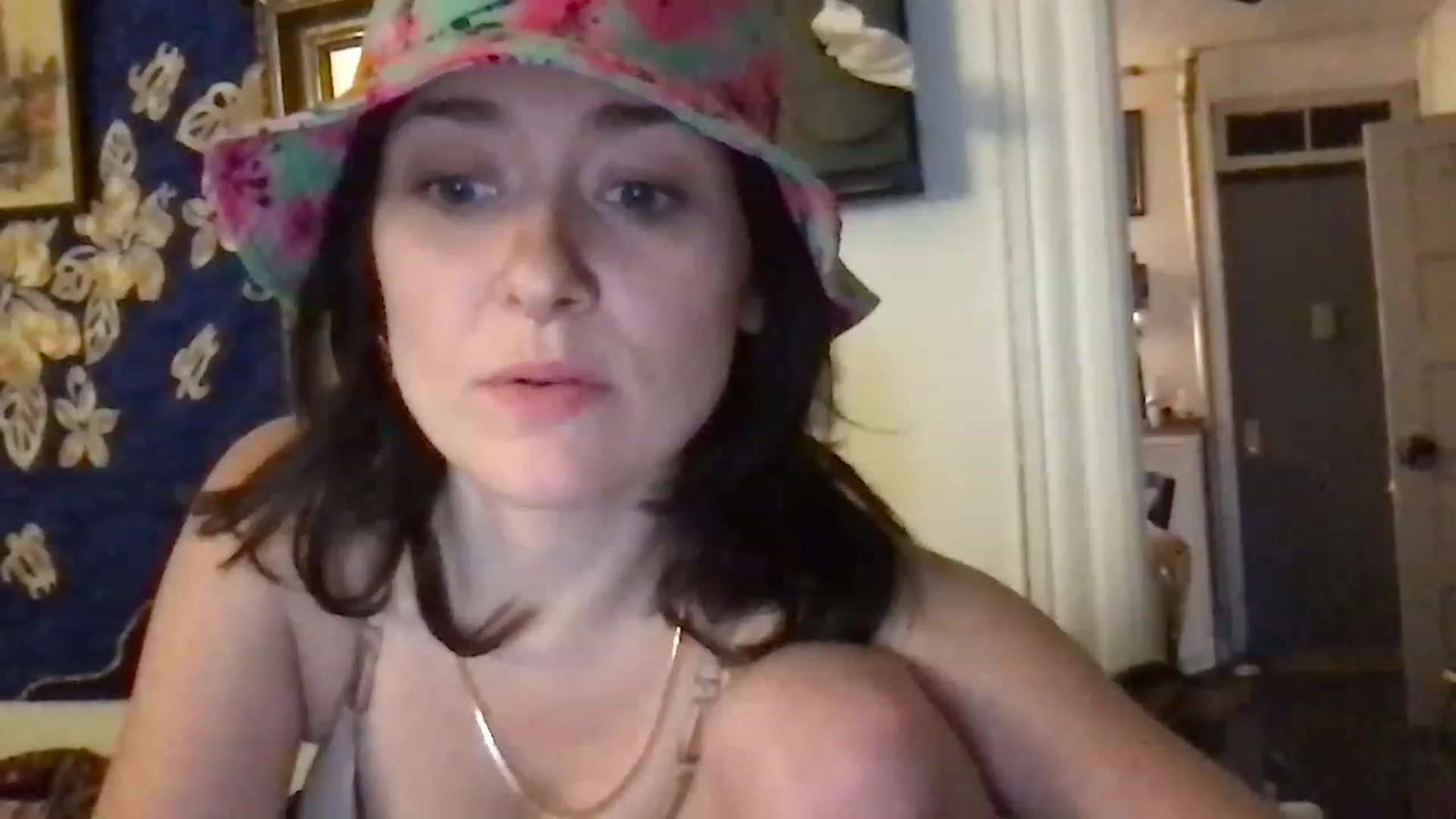 Gallery image thumbnail from JULI3TT3's myfreecams stream on, 11/23/2022, 20:06 image 12 of 20