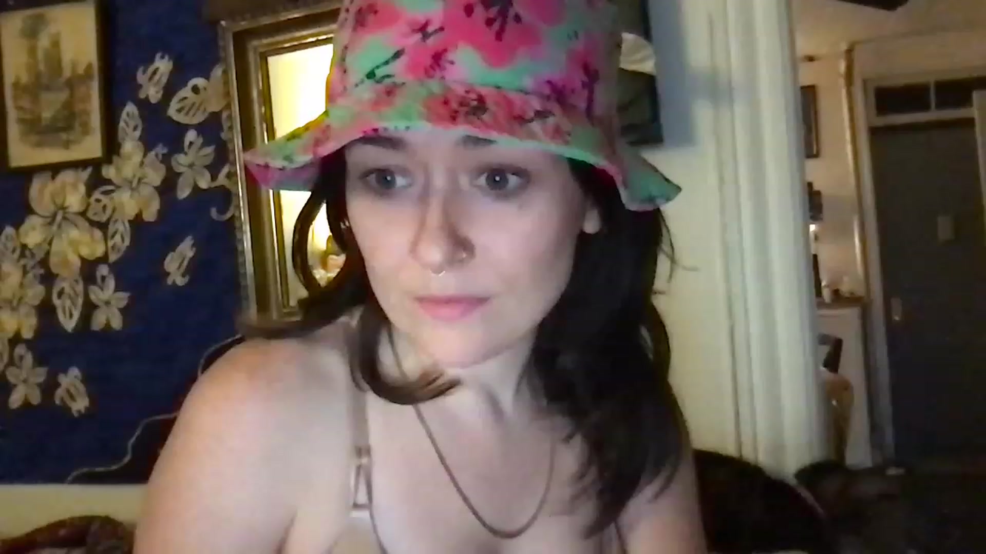 Gallery image thumbnail from JULI3TT3's myfreecams stream on, 11/23/2022, 20:06 image 11 of 20