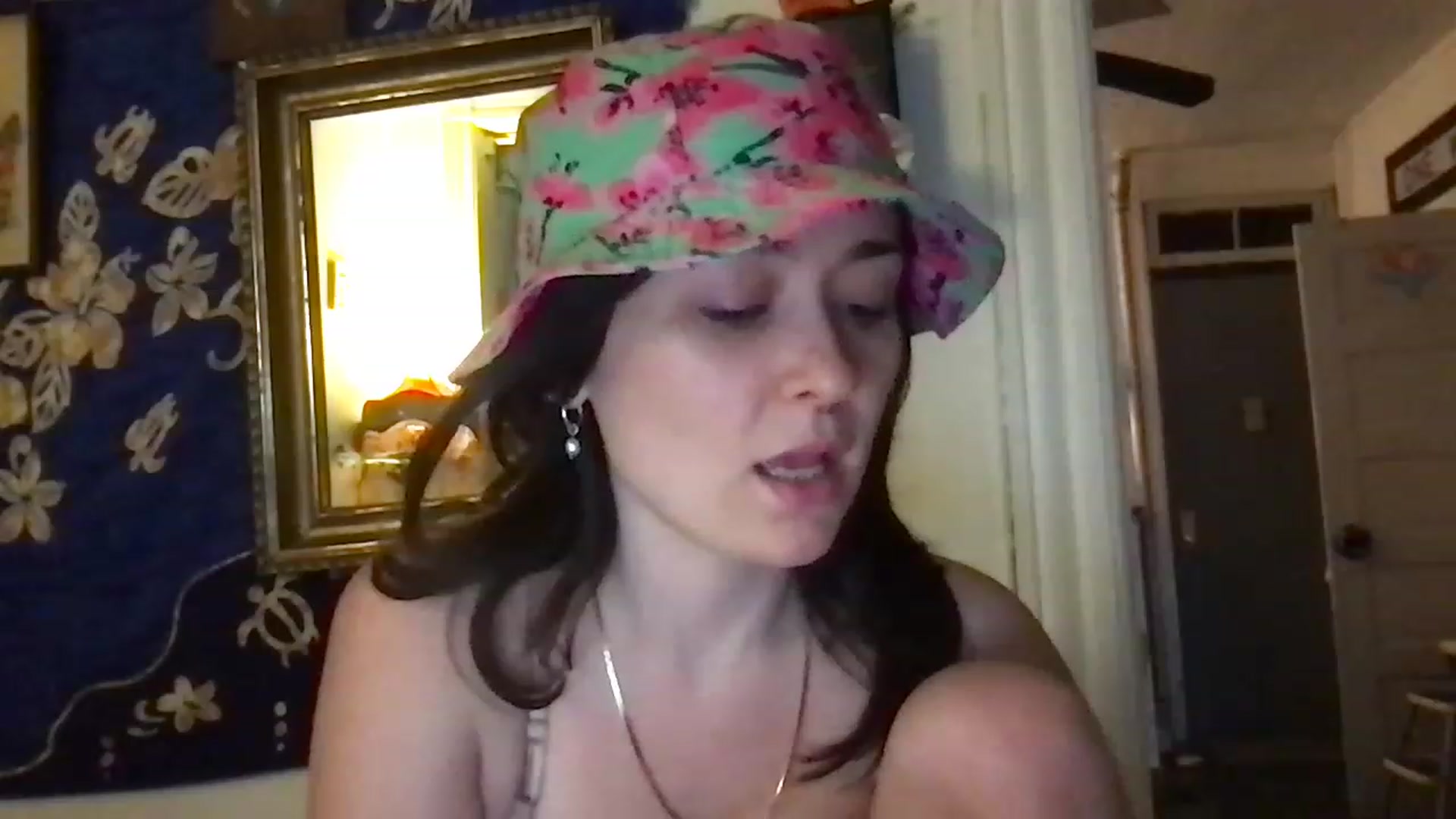 Gallery image thumbnail from JULI3TT3's myfreecams stream on, 11/23/2022, 20:06 image 8 of 20