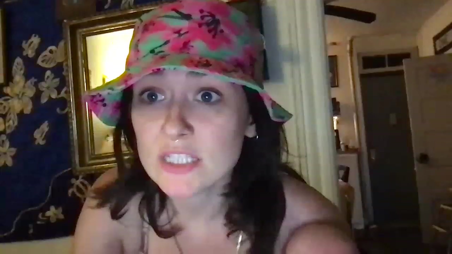Gallery image thumbnail from JULI3TT3's myfreecams stream on, 11/23/2022, 20:06 image 16 of 20