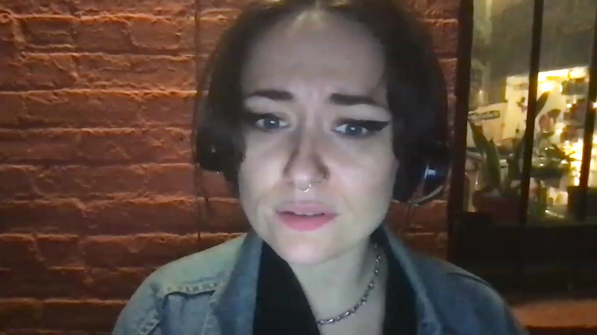 Gallery image thumbnail from JULI3TT3's myfreecams stream on, 11/27/2022, 23:24 image 19 of 20