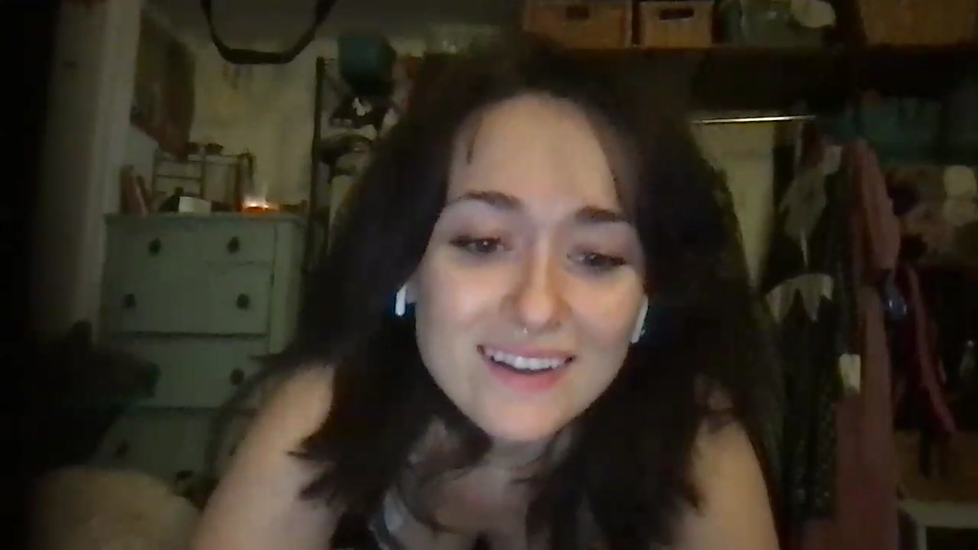 Gallery image thumbnail from JULI3TT3's myfreecams stream on, 11/28/2022, 20:27 image 8 of 20