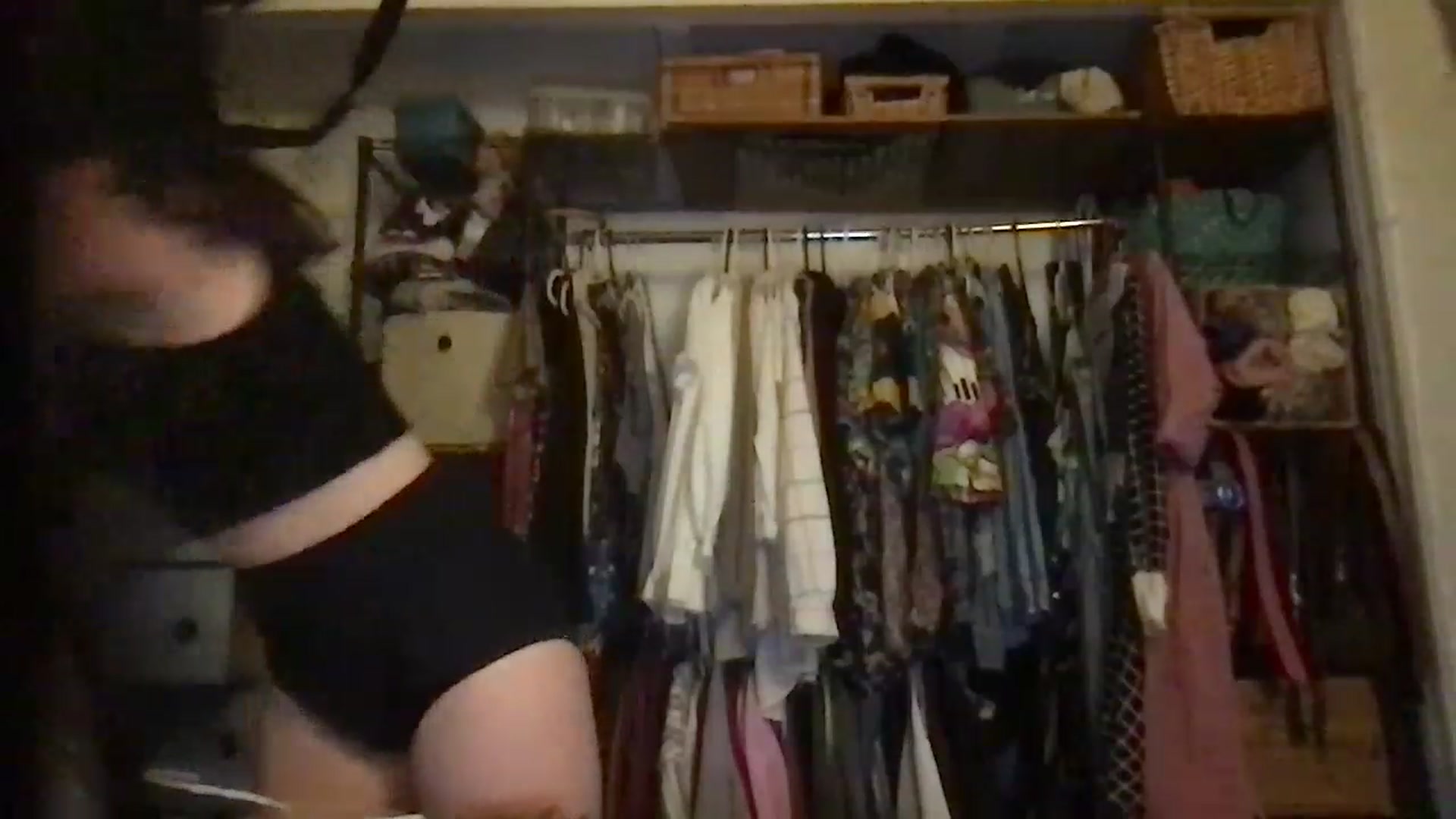 Gallery image thumbnail from JULI3TT3's myfreecams stream on, 11/28/2022, 20:27 image 18 of 20