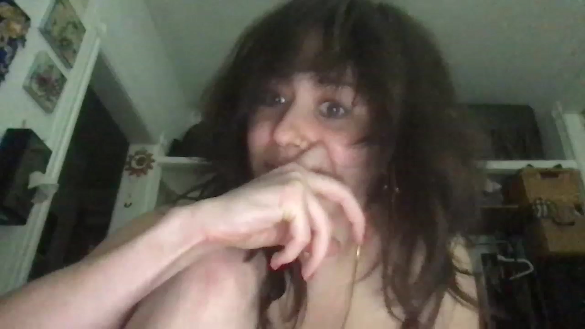 Gallery image thumbnail from JULI3TT3's myfreecams stream on, 01/31/2023, 20:31 image 17 of 20