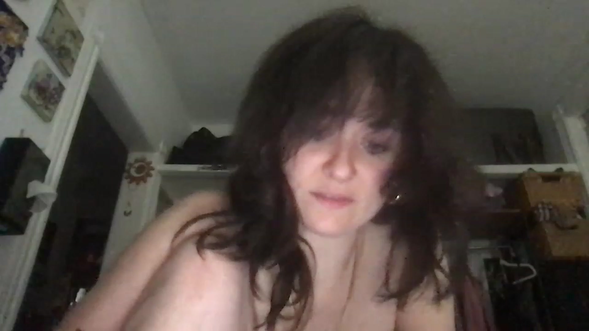 Gallery image thumbnail from JULI3TT3's myfreecams stream on, 01/31/2023, 20:31 image 10 of 20
