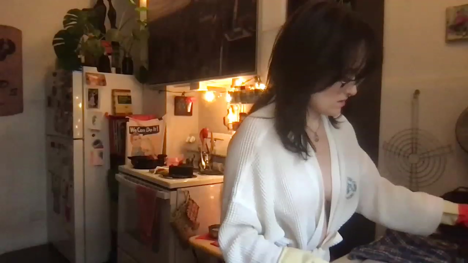 Gallery image thumbnail from JULI3TT3's myfreecams stream on, 02/07/2023, 19:01 image 5 of 20