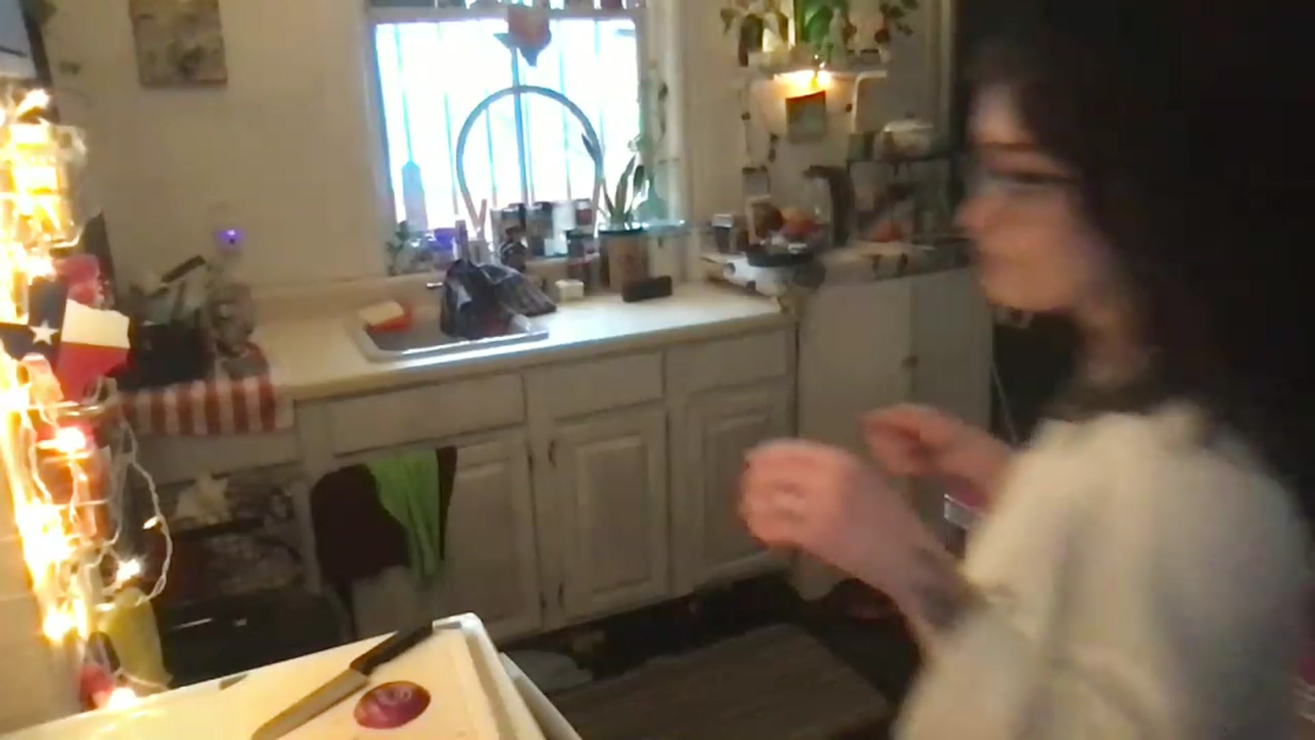Gallery image thumbnail from JULI3TT3's myfreecams stream on, 02/07/2023, 19:01 image 20 of 20