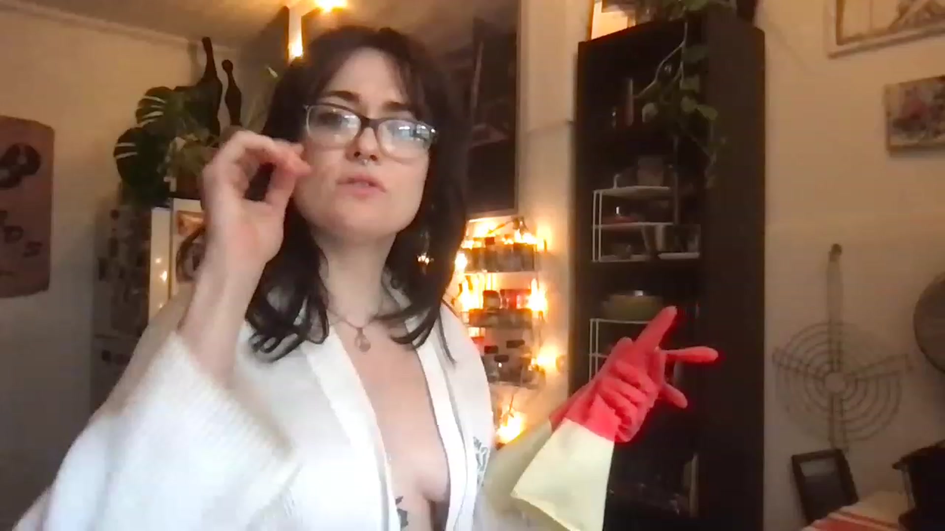 Gallery image thumbnail from JULI3TT3's myfreecams stream on, 02/07/2023, 19:01 image 1 of 20