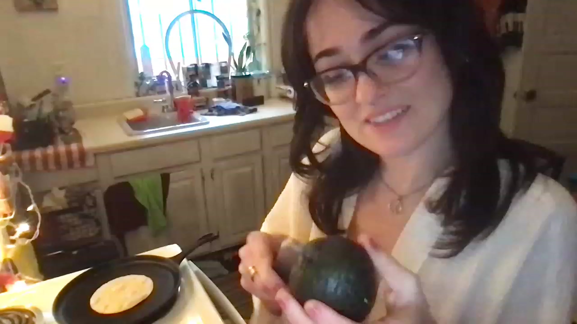 Gallery image thumbnail from JULI3TT3's myfreecams stream on, 02/07/2023, 19:19 image 16 of 20
