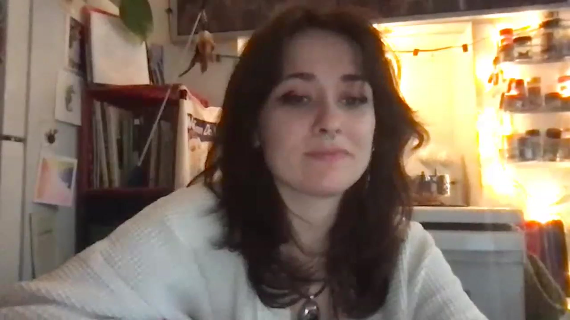 Gallery image thumbnail from JULI3TT3's myfreecams stream on, 03/23/2023, 17:58 image 18 of 20
