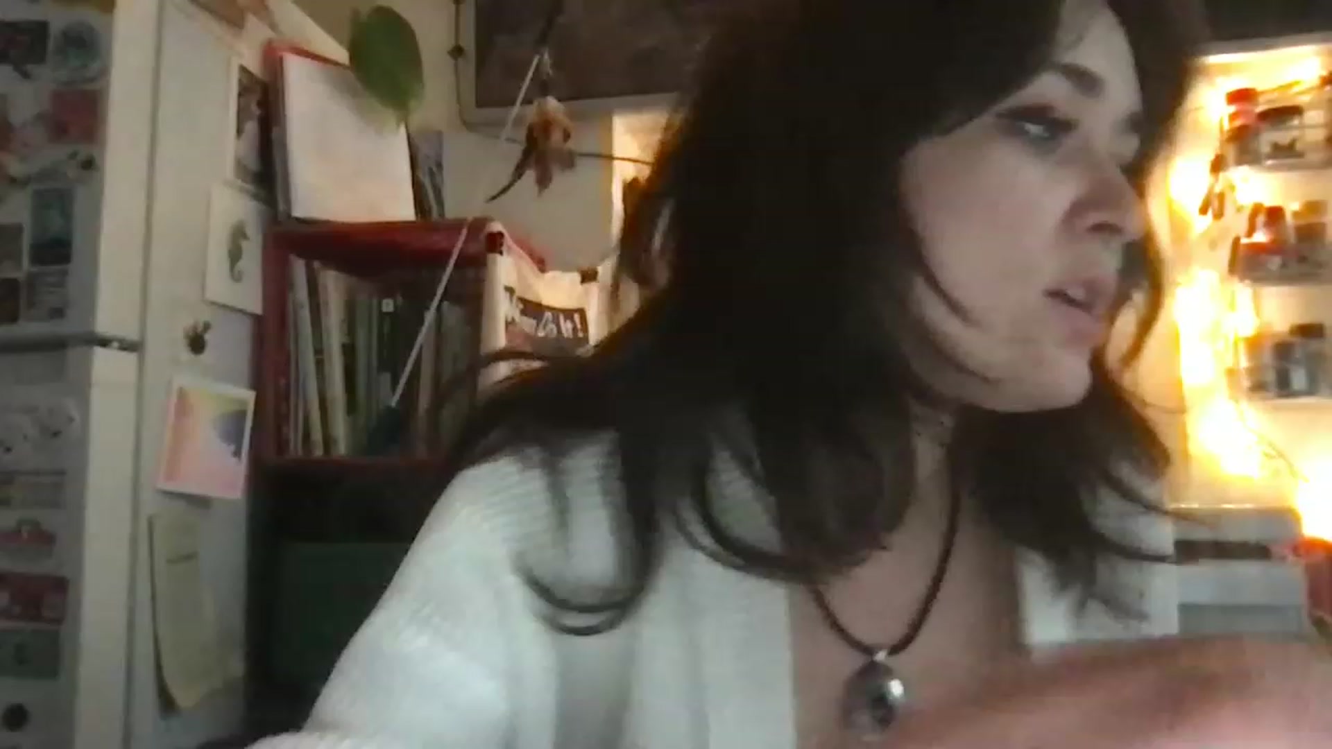Gallery image thumbnail from JULI3TT3's myfreecams stream on, 03/23/2023, 17:58 image 9 of 20