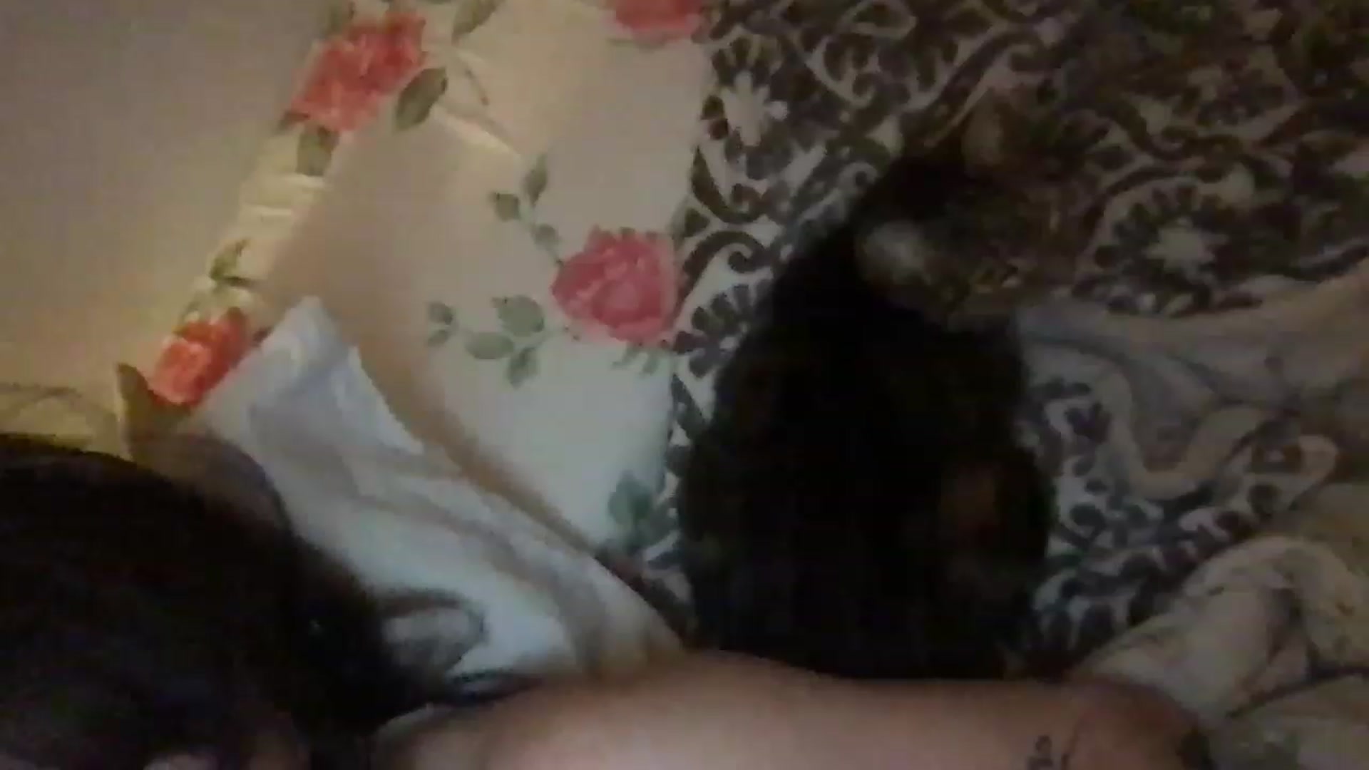 Gallery image thumbnail from JULI3TT3's myfreecams stream on, 04/04/2023, 08:42 image 10 of 20