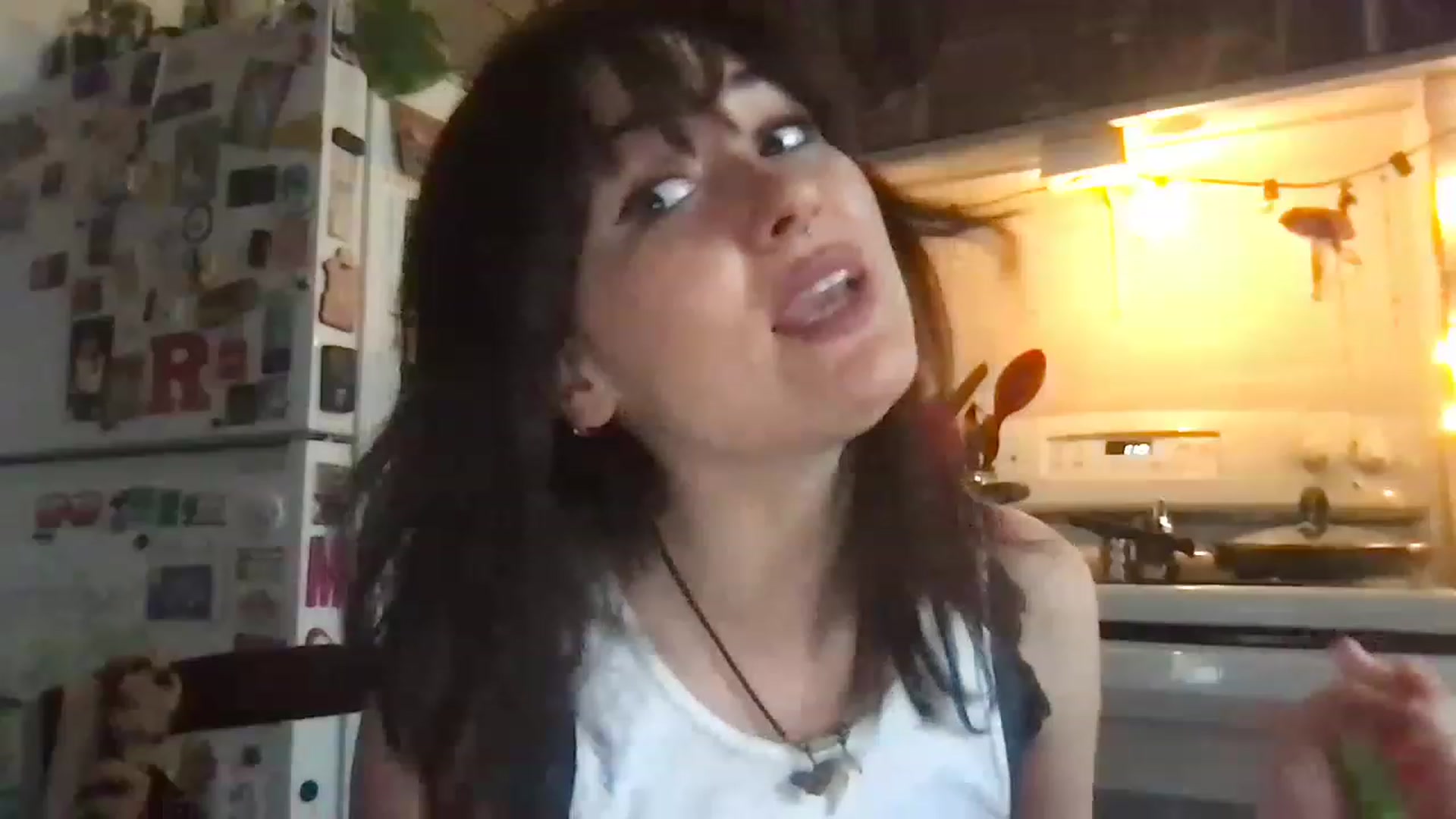 Gallery image thumbnail from JULI3TT3's myfreecams stream on, 04/15/2023, 17:24 image 15 of 20