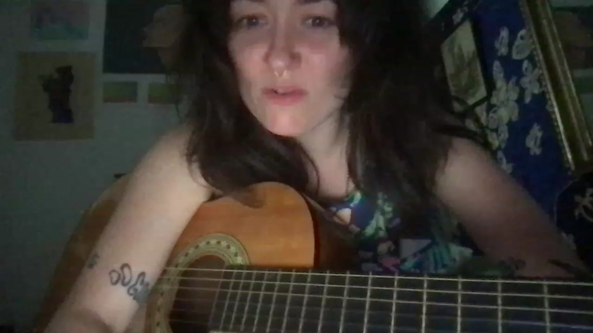 Gallery image thumbnail from JULI3TT3's myfreecams stream on, 06/17/2023, 20:54 image 10 of 20