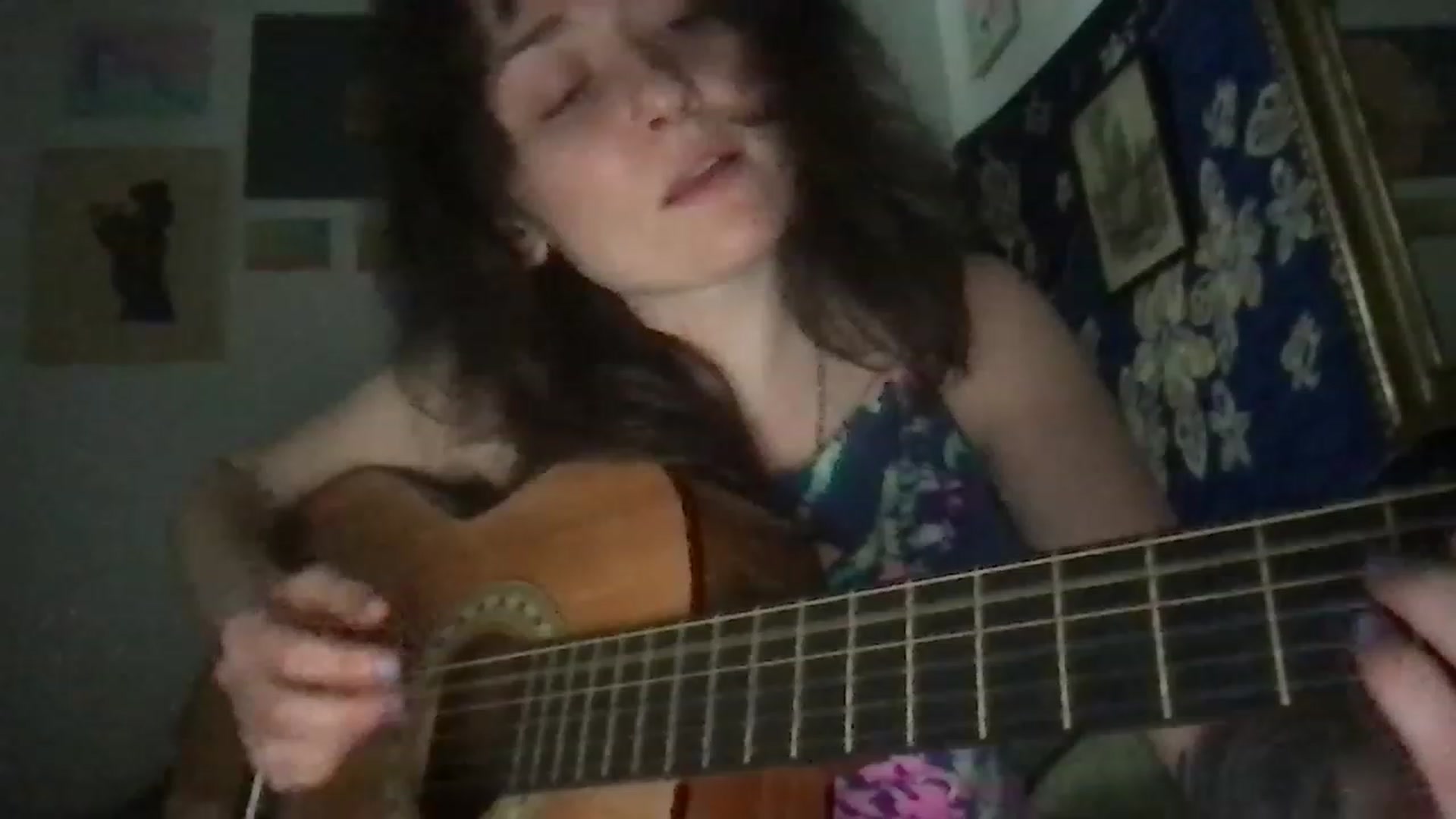 Gallery image thumbnail from JULI3TT3's myfreecams stream on, 06/17/2023, 20:54 image 9 of 20