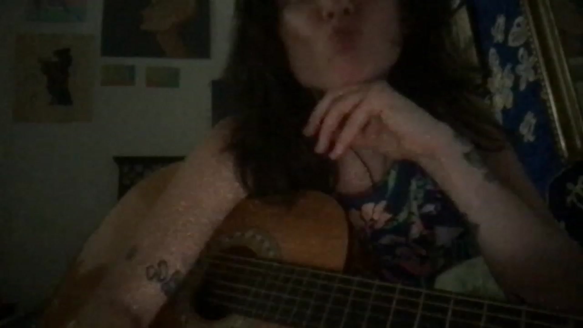 Gallery image thumbnail from JULI3TT3's myfreecams stream on, 06/17/2023, 20:54 image 20 of 20