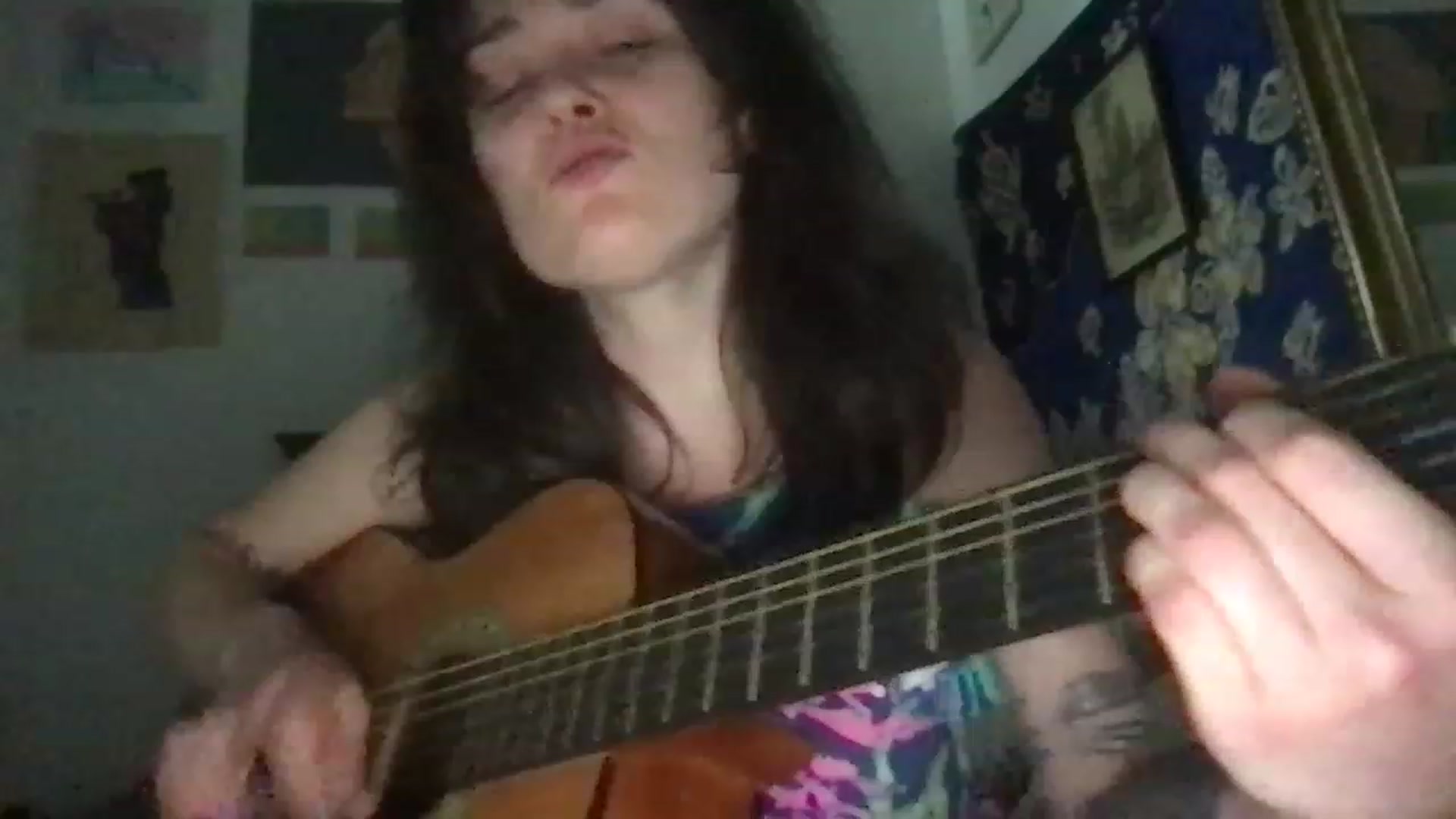 Gallery image thumbnail from JULI3TT3's myfreecams stream on, 06/17/2023, 20:54 image 5 of 20