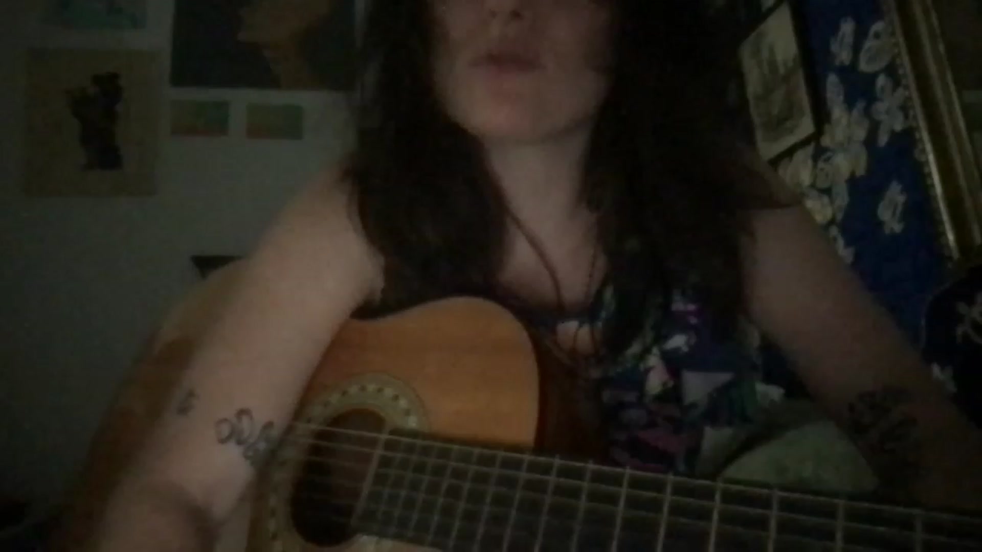 Gallery image thumbnail from JULI3TT3's myfreecams stream on, 06/17/2023, 20:54 image 19 of 20