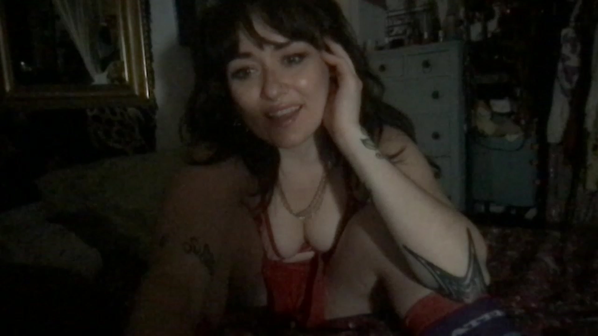 Gallery image thumbnail from JULI3TT3's myfreecams stream on, 06/25/2023, 08:42 image 14 of 20