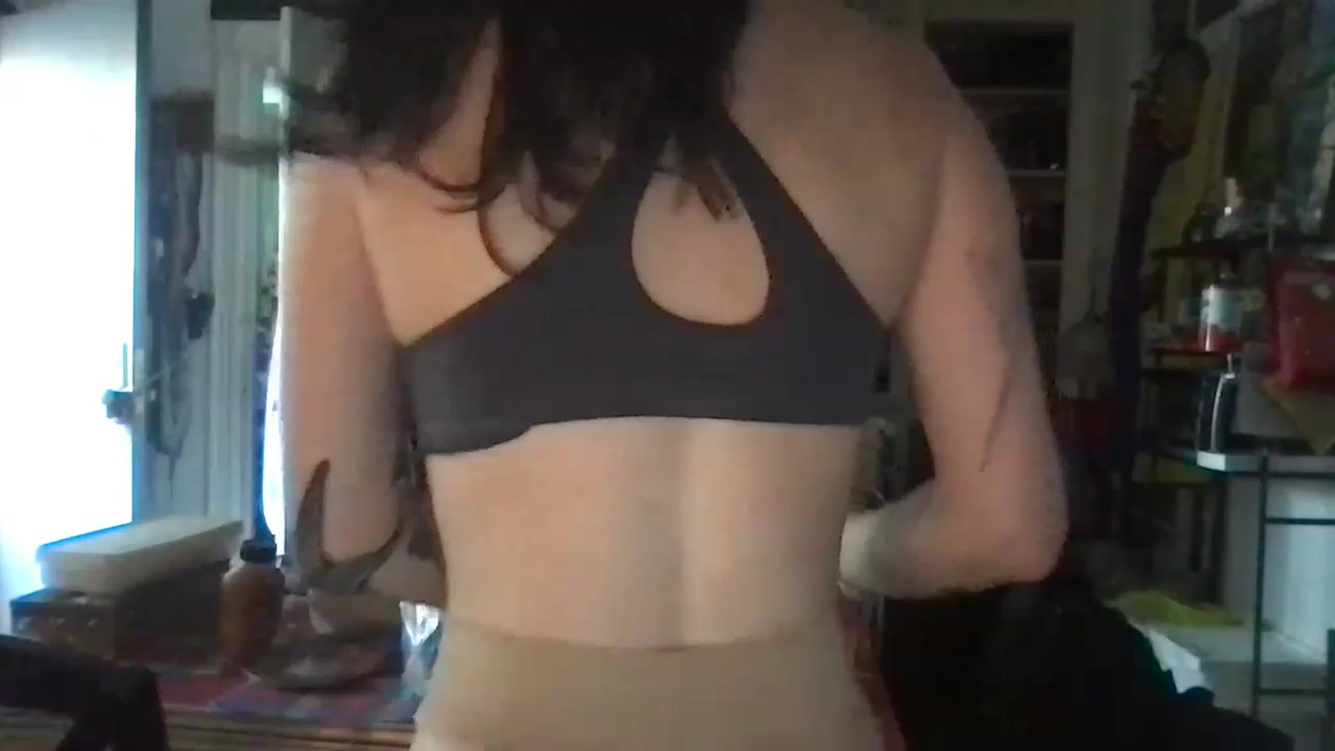 Gallery image thumbnail from JULI3TT3's myfreecams stream on, 06/25/2023, 20:09 image 4 of 20