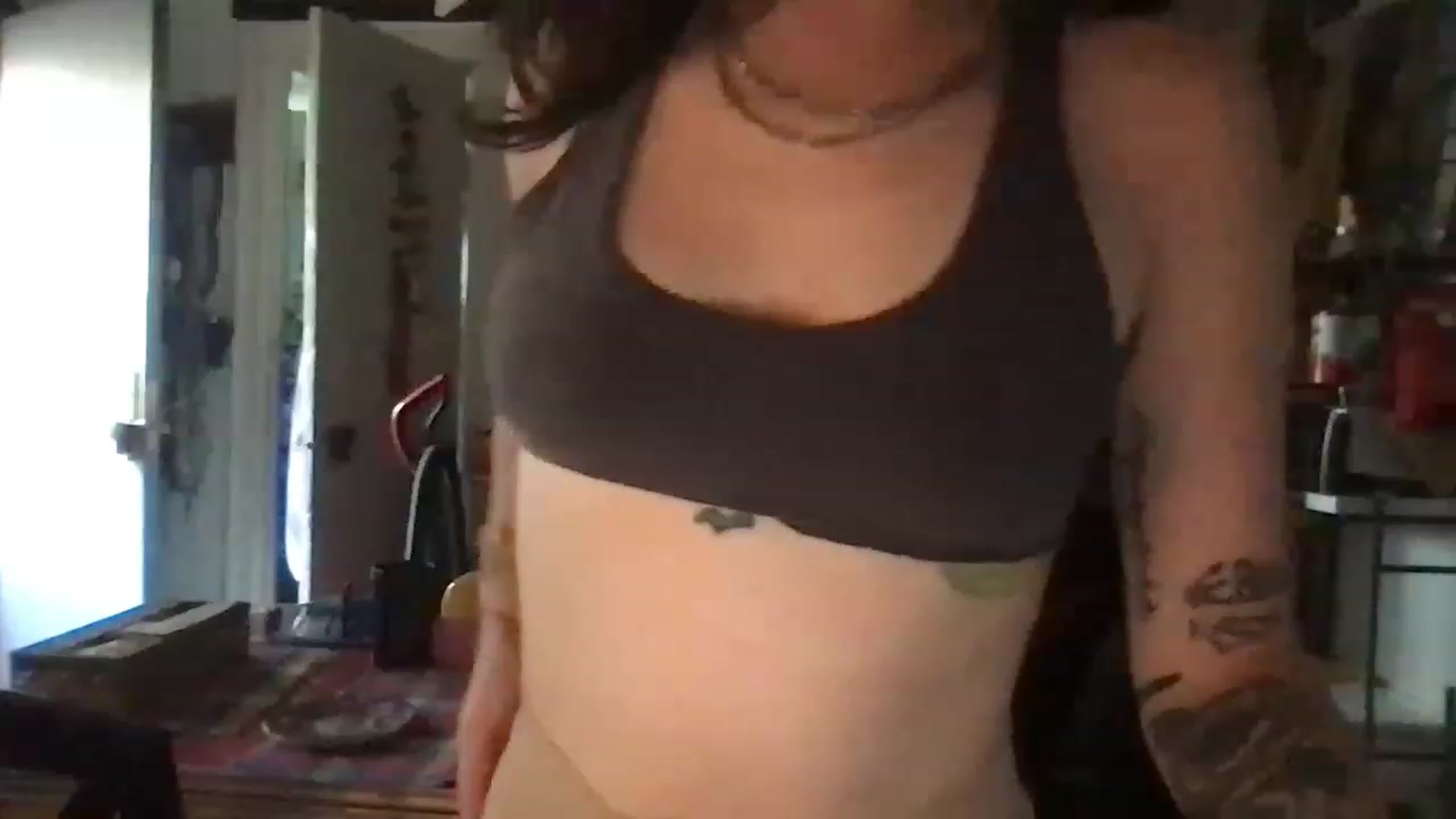 Gallery image thumbnail from JULI3TT3's myfreecams stream on, 06/25/2023, 20:09 image 1 of 20