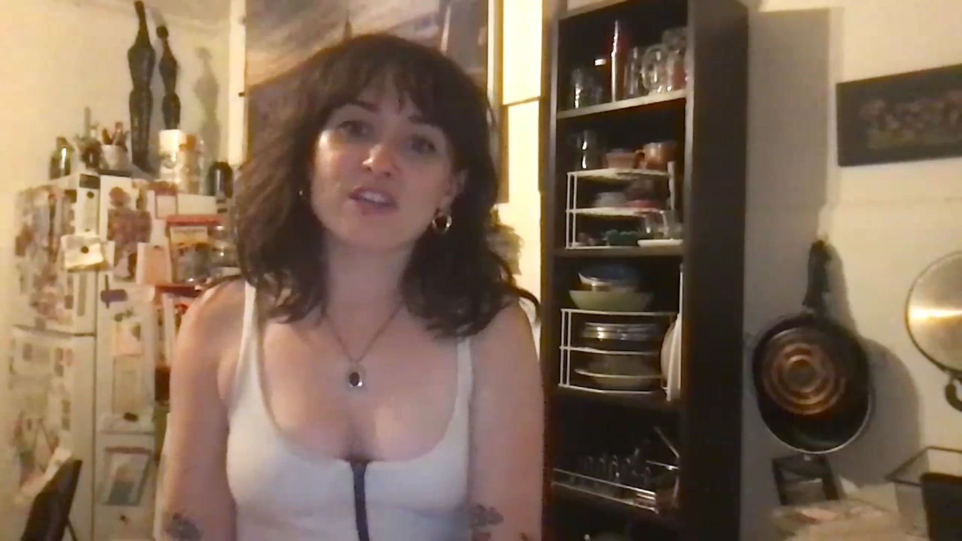 Gallery image thumbnail from JULI3TT3's myfreecams stream on, 07/04/2023, 06:26 image 6 of 20