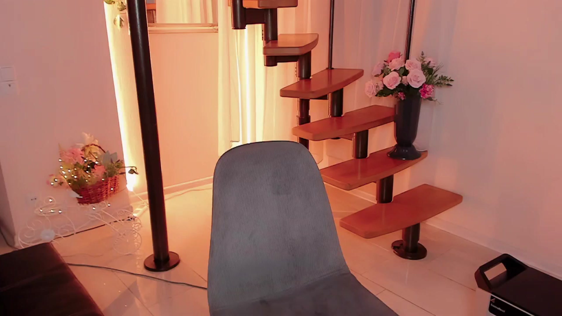 Gallery image thumbnail from JULIETPANTHER's myfreecams stream on, 07/20/2024, 24:30 image 19 of 20