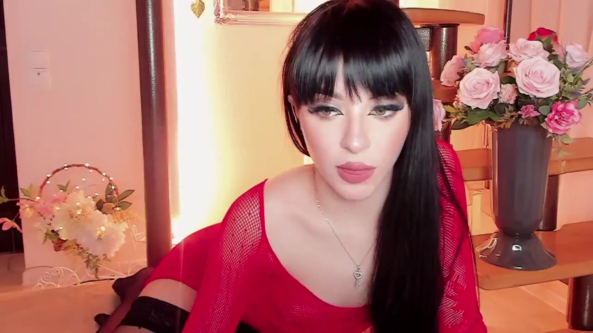 Gallery image thumbnail from JULIETPANTHER's myfreecams stream on, 09/04/2024, 01:12 image 10 of 20