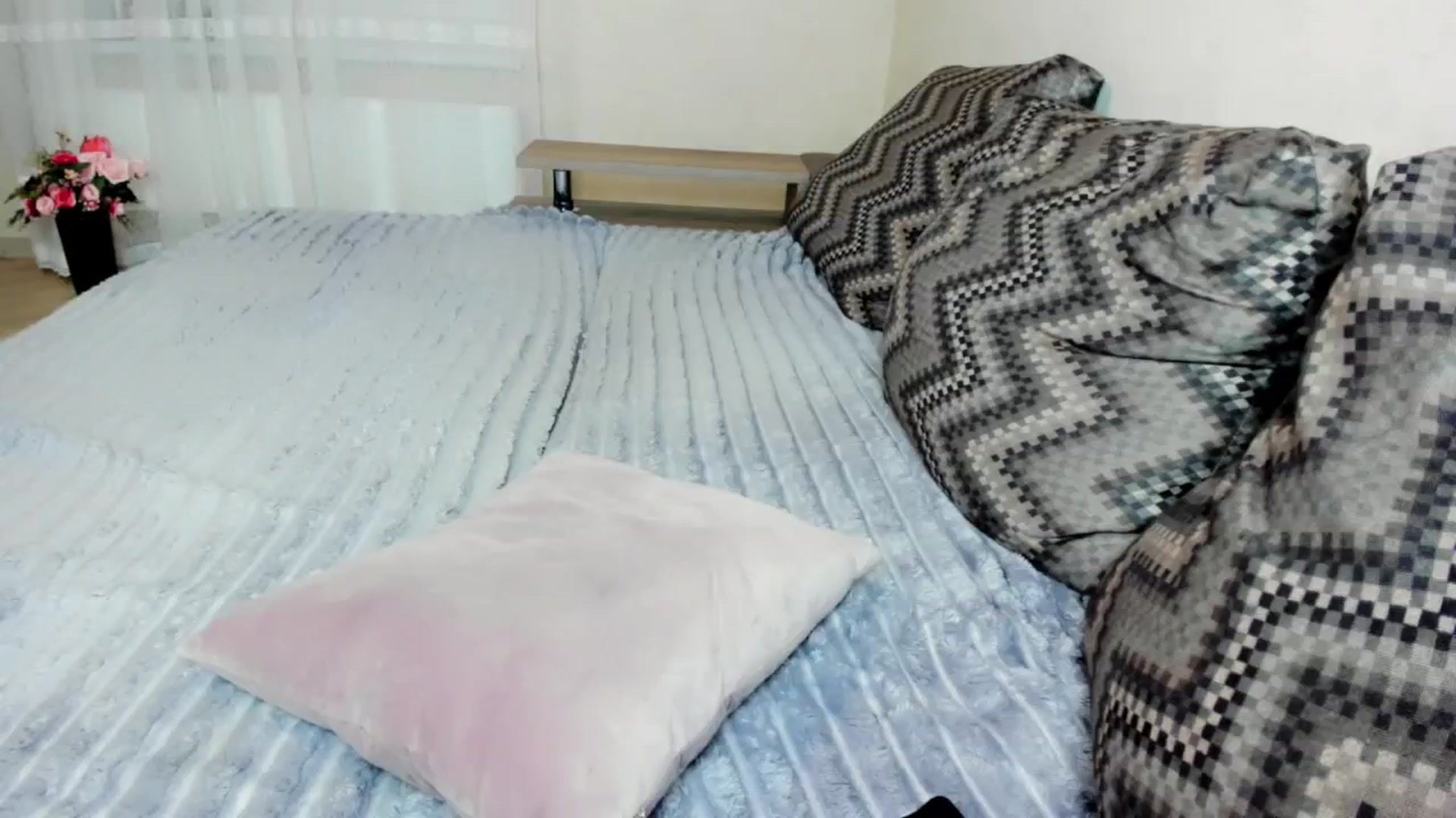 Gallery image thumbnail from JULIETPANTHER's myfreecams stream on, 05/02/2025, 23:09 image 7 of 20