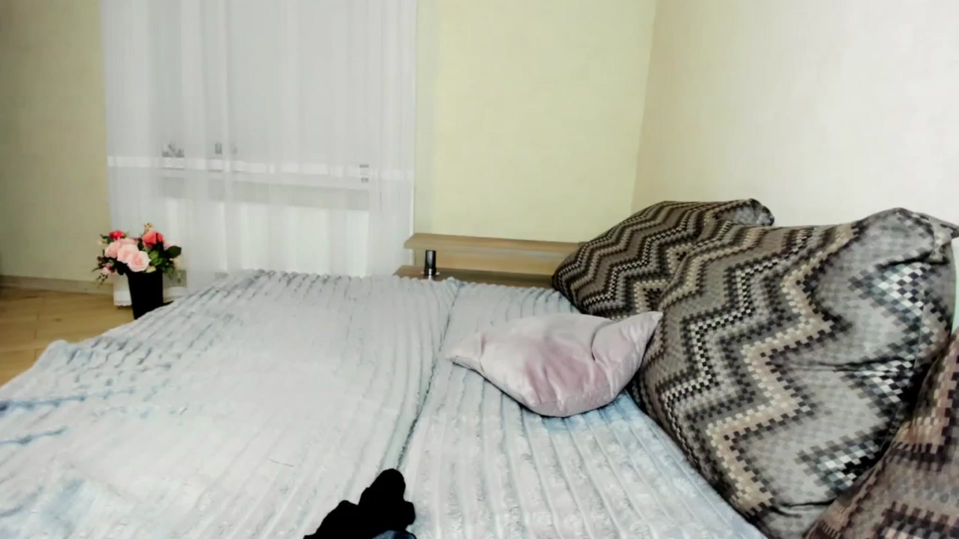 Gallery image thumbnail from JULIETPANTHER's myfreecams stream on, 05/19/2025, 21:50 image 19 of 20