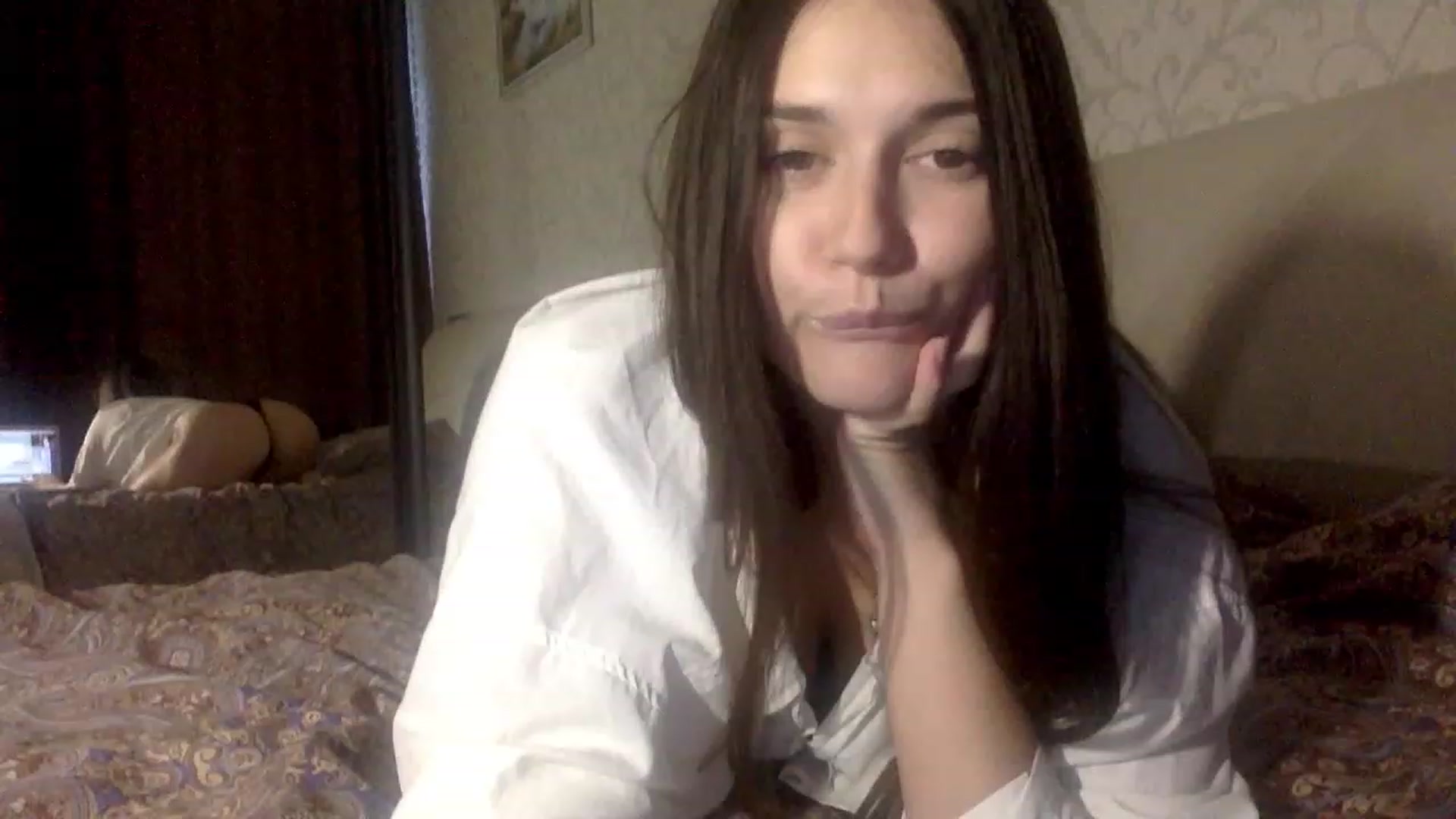 Gallery image thumbnail from JULLIA22's myfreecams stream on, 01/27/2023, 14:42 image 5 of 20