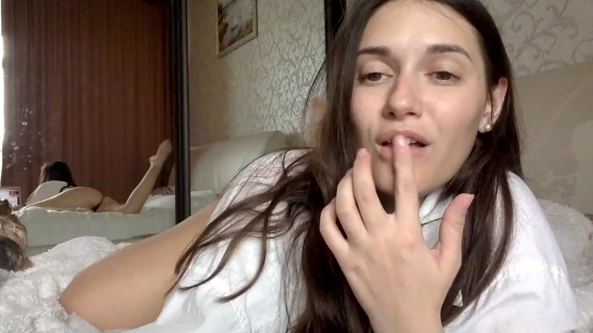 Gallery image thumbnail from JULLIA22's myfreecams stream on, 03/31/2023, 14:55 image 6 of 20