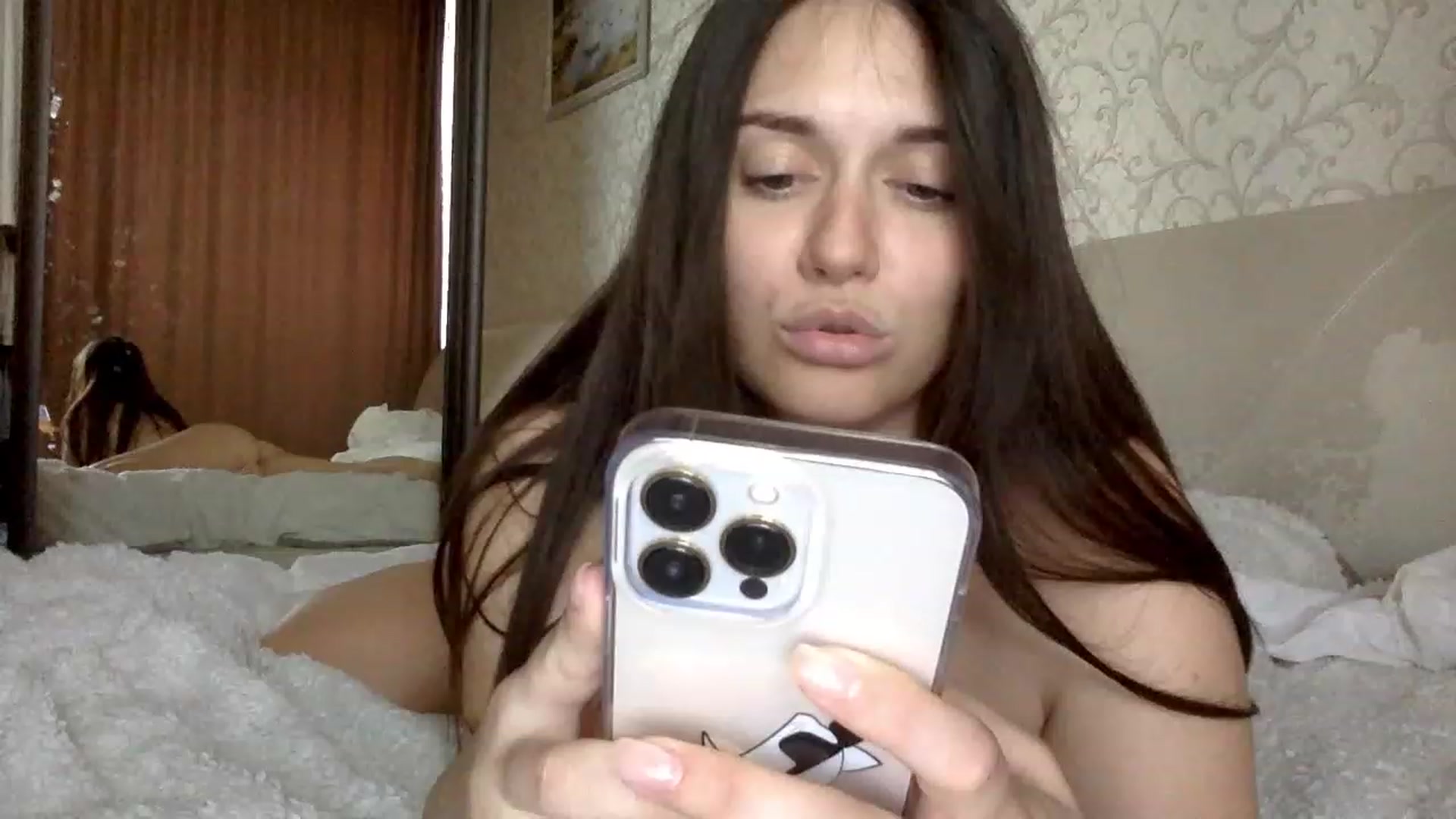 Gallery image thumbnail from JULLIA22's myfreecams stream on, 04/09/2023, 11:50 image 15 of 20