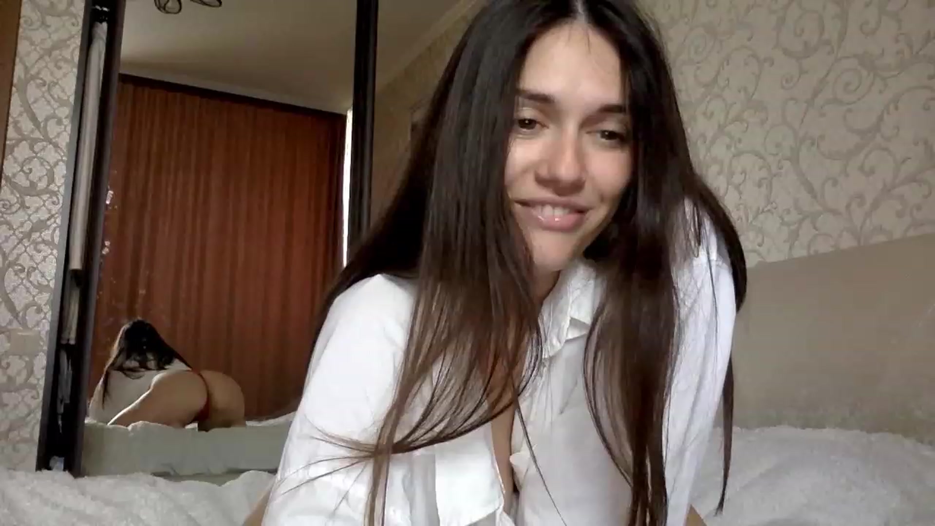 Gallery image thumbnail from JULLIA22's myfreecams stream on, 04/09/2023, 11:50 image 4 of 20