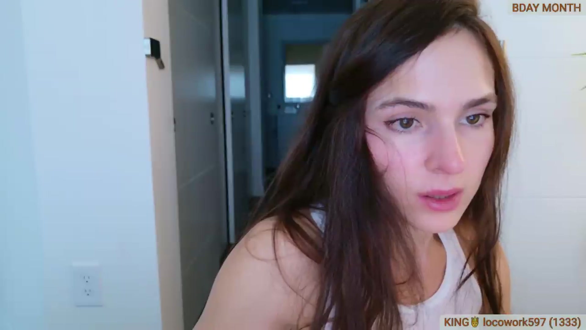 Gallery image thumbnail from JUSTATA's myfreecams stream on, 04/22/2026, 01:52 image 10 of 20