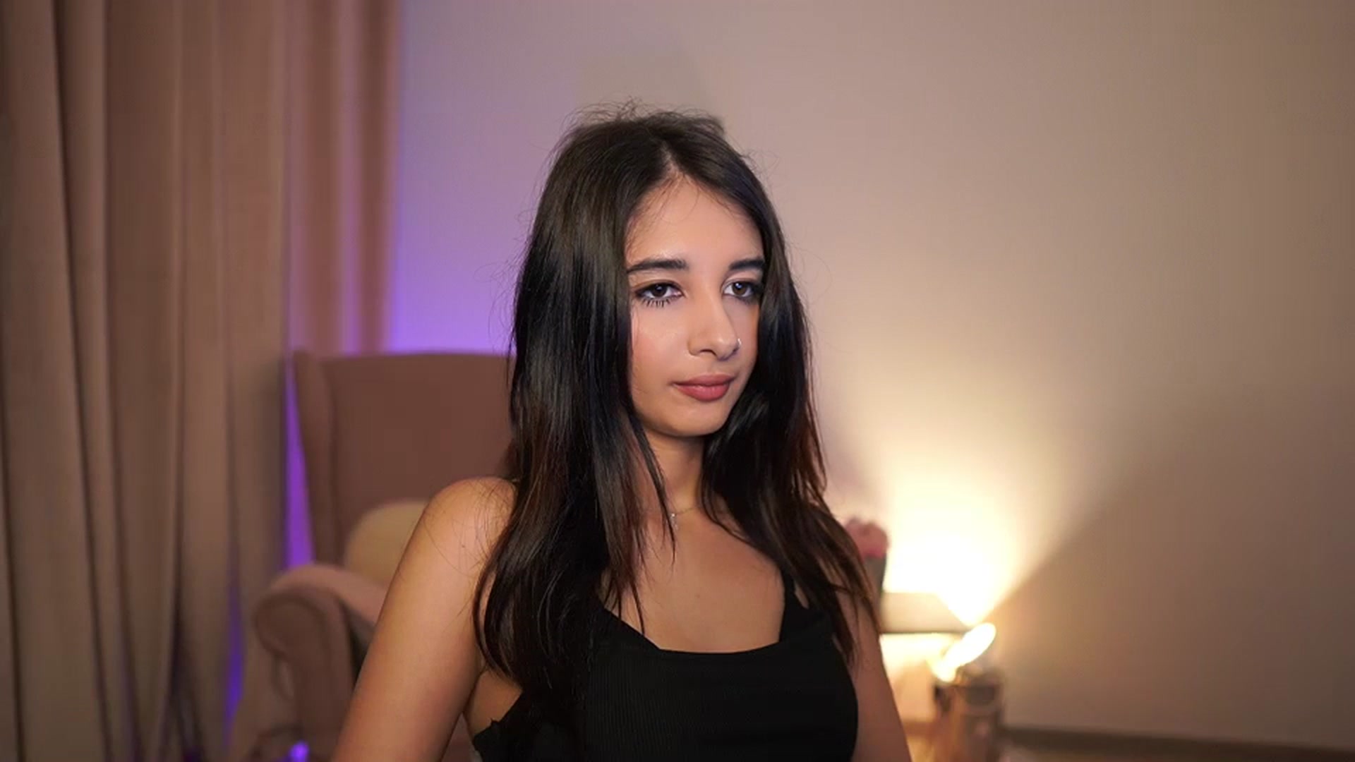 Gallery image thumbnail from Jacky__smith's myfreecams stream on, 04/08/2025, 10:52 image 11 of 20