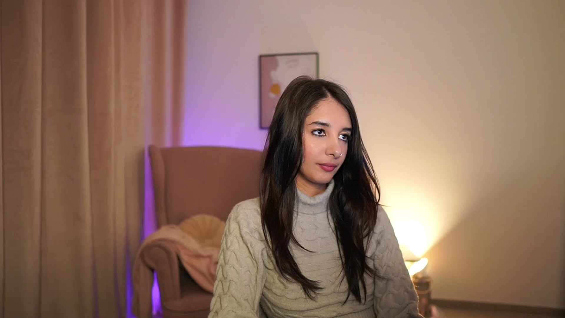 Gallery image thumbnail from Jacky__smith's myfreecams stream on, 04/10/2025, 13:07 image 1 of 20