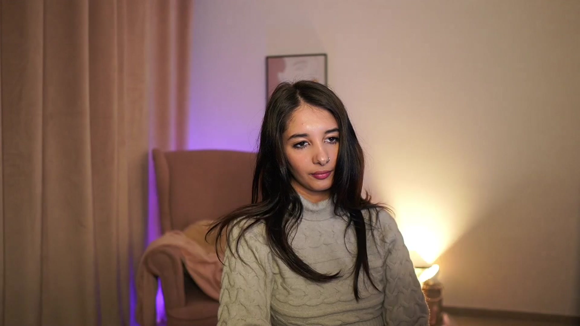 Gallery image thumbnail from Jacky__smith's myfreecams stream on, 04/10/2025, 13:07 image 5 of 20