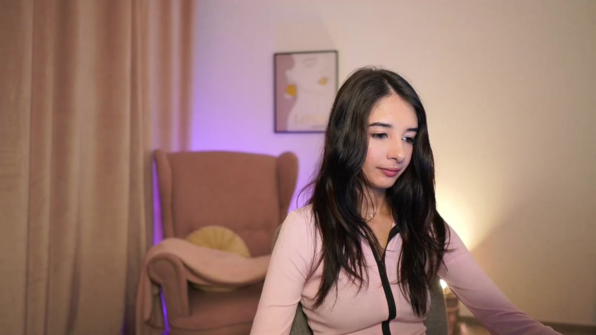 Gallery image thumbnail from Jacky__smith's myfreecams stream on, 04/11/2025, 08:28 image 15 of 20